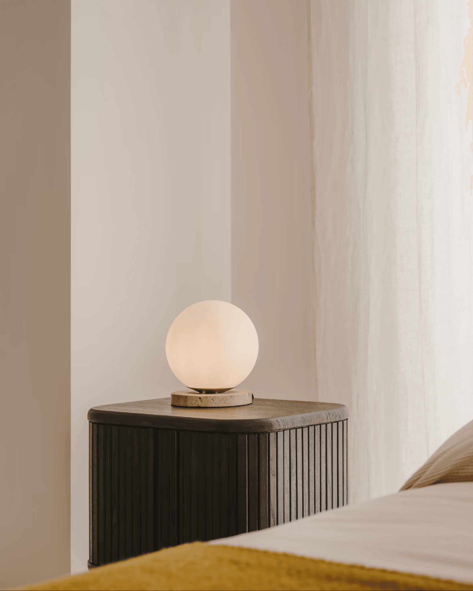 Lampa stołowa MALACHI biały La Forma Eye on Design