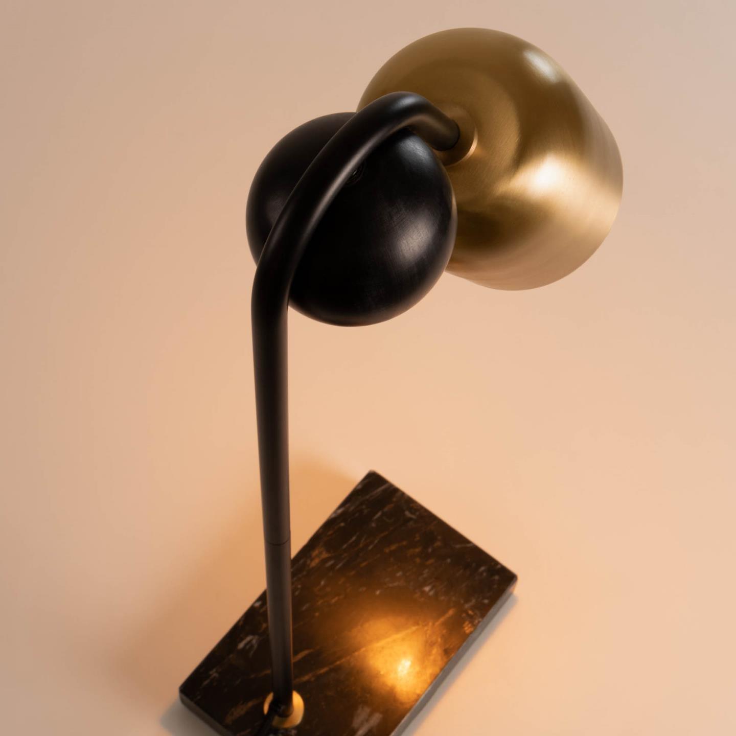 Lampa stołowa NATSUMI czarny z mosiężnym wykończeniem La Forma Eye on Design