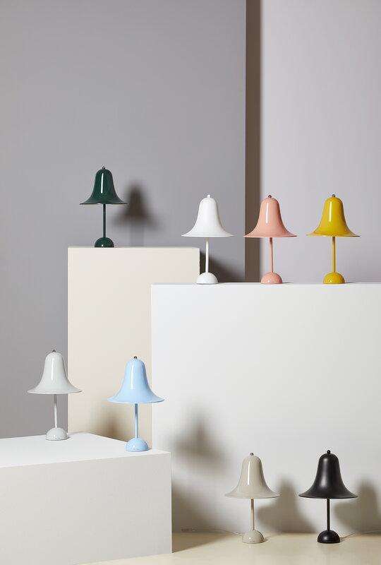 Lampa stołowa przenośna PANTOP piaskowy szary Verpan Eye on Design