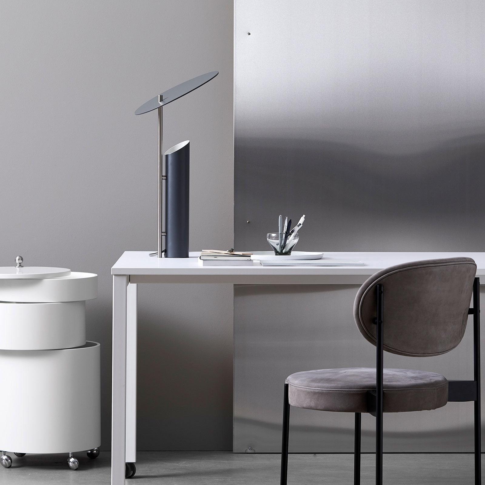 Lampa stołowa REFLECT szary Verpan Eye on Design