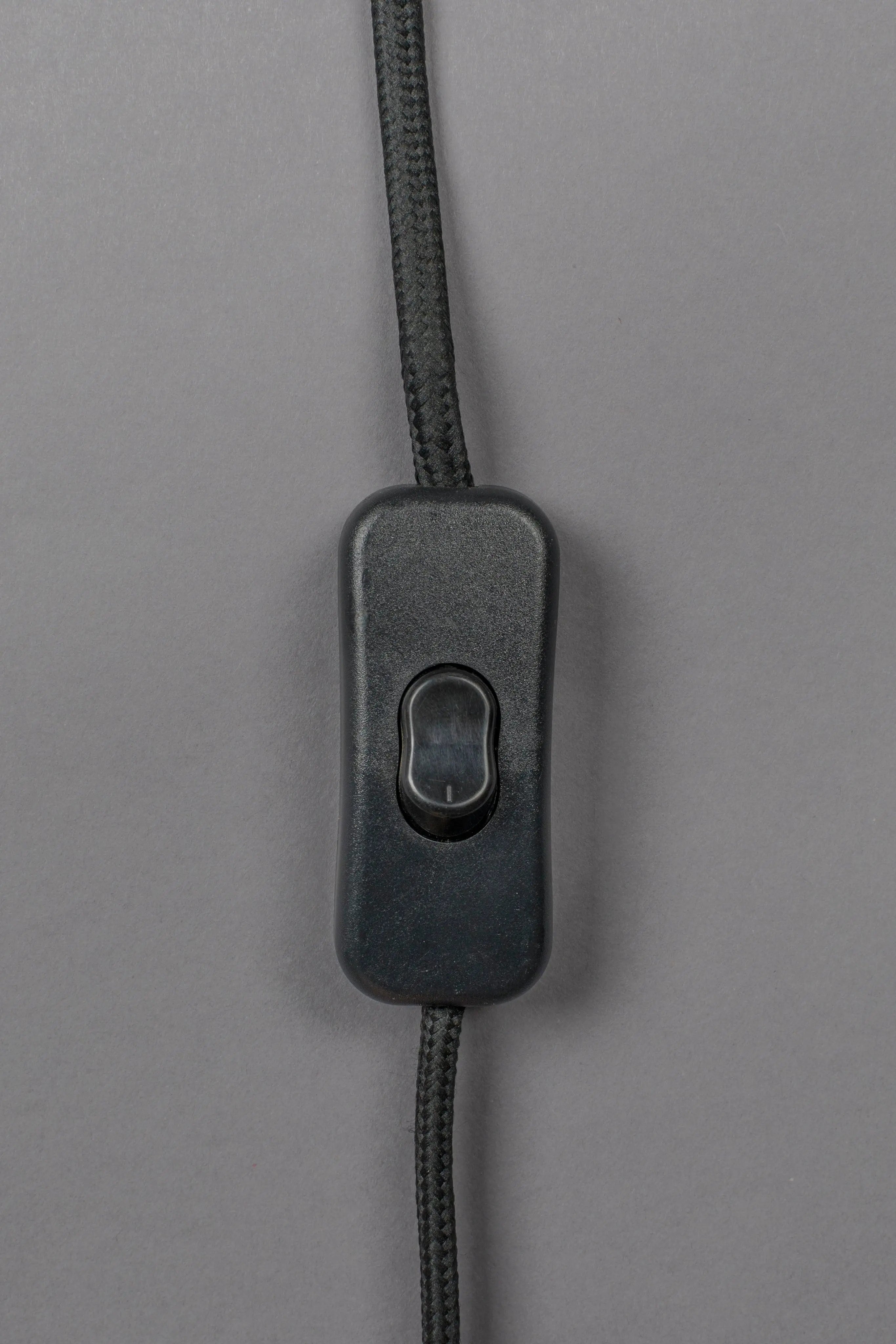 Lampa stołowa RENZO biały boucle – Dutchbone