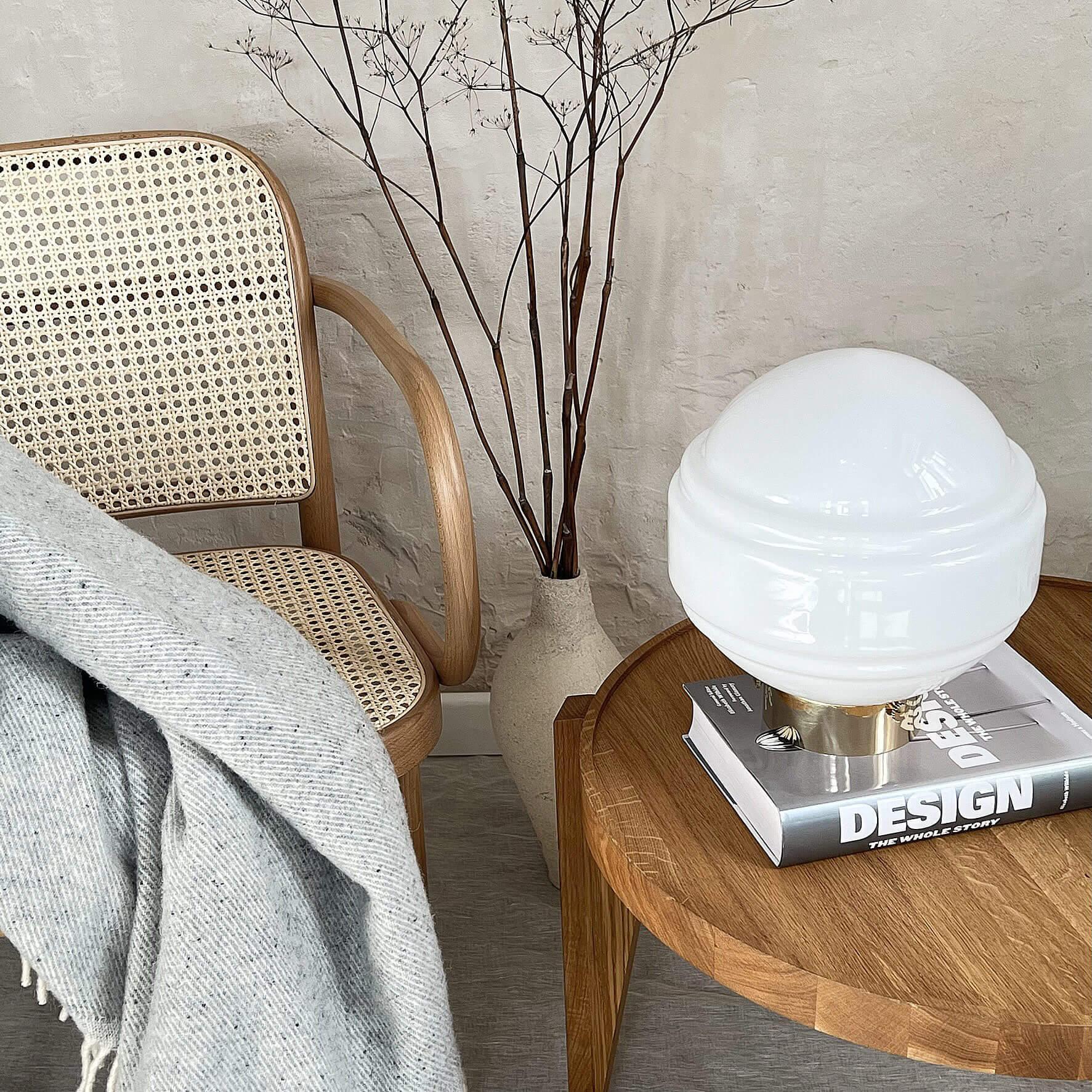 Lampa stołowa SATURN nikiel Embassy Interiors Eye on Design