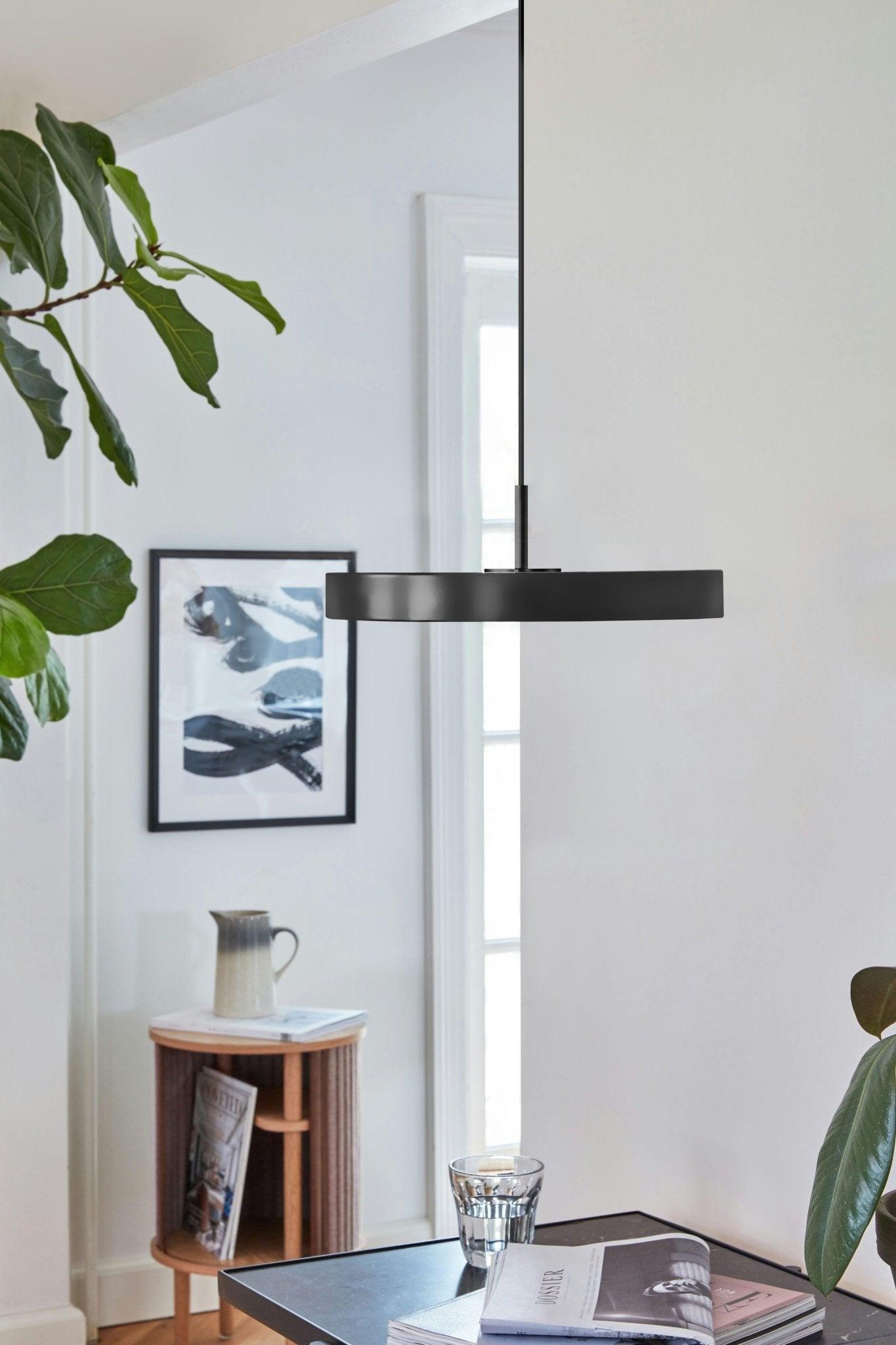 Lampa wisząca ASTERIA czarny UMAGE Eye on Design