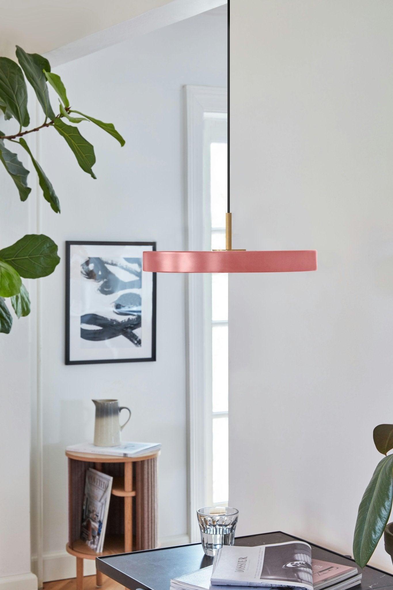 Lampa wisząca ASTERIA różowy UMAGE Eye on Design