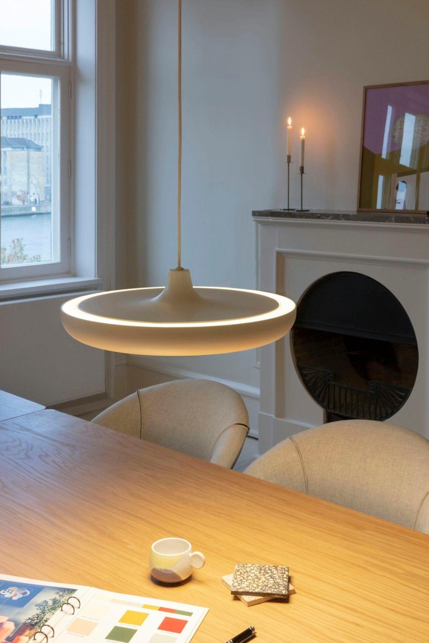 Lampa wisząca CASSINI biały z oświetleniem LED