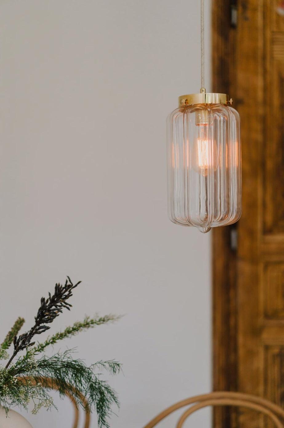 Lampa wisząca DECO mosiężny Embassy Interiors Eye on Design