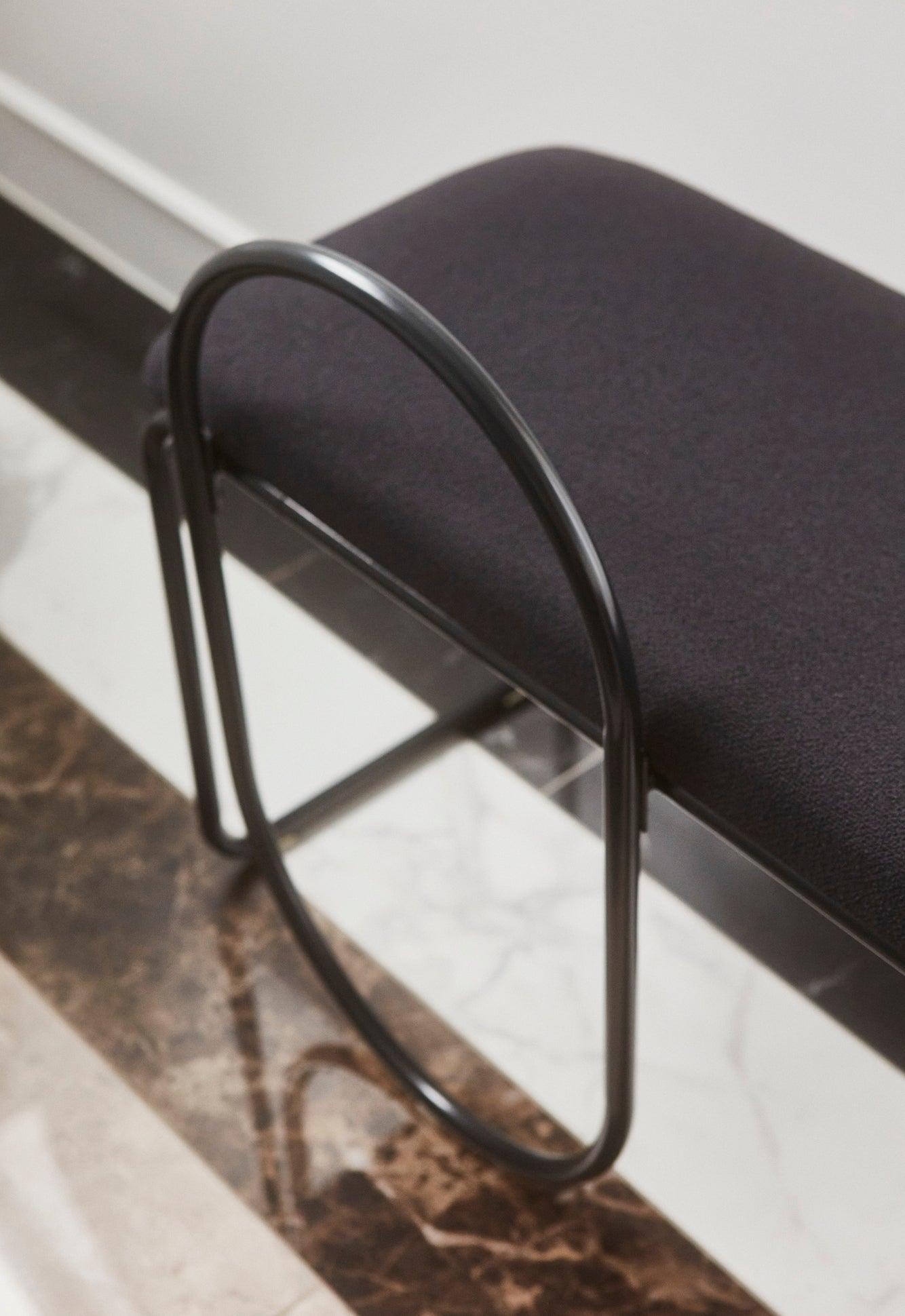 Ławka z tkaniną boucle ANGUI antracytowy AYTM Eye on Design