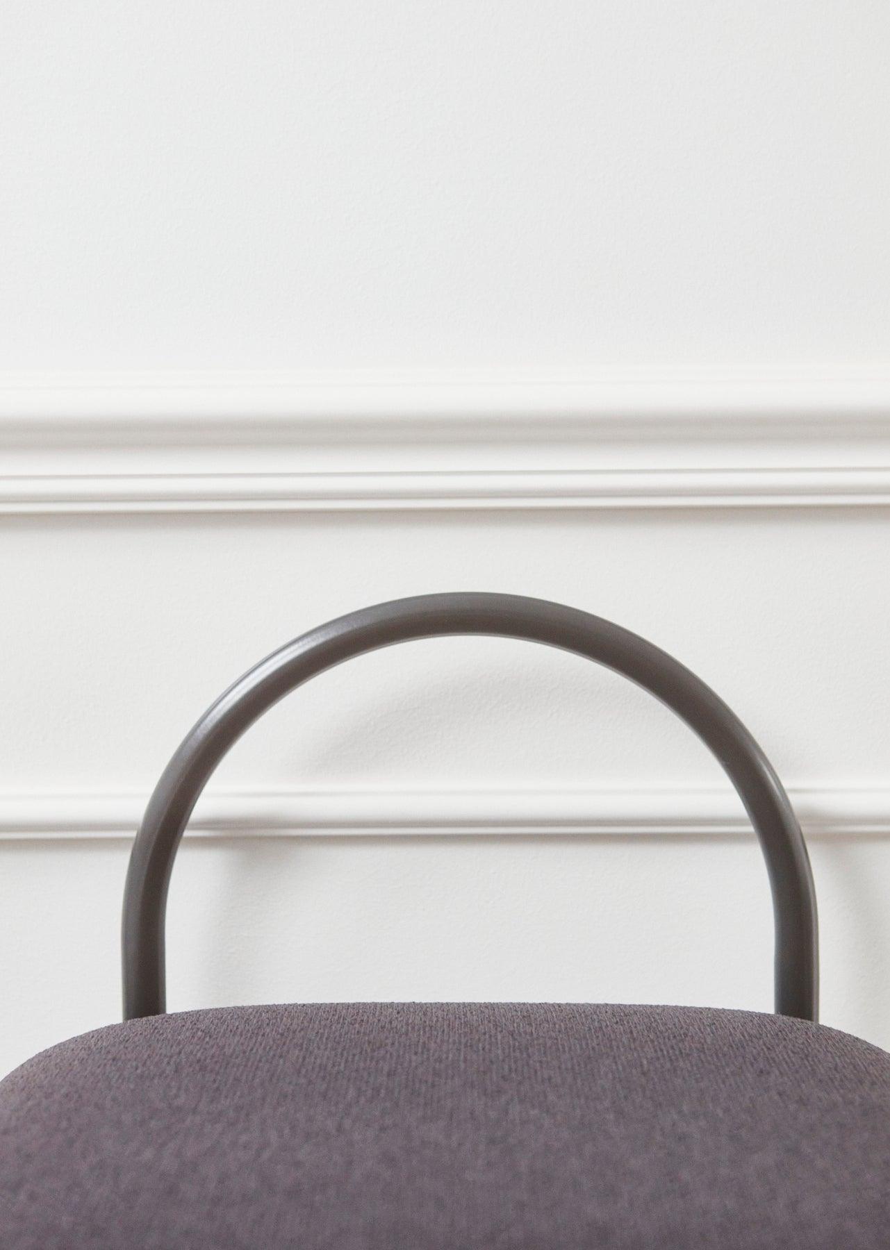 Ławka z tkaniną boucle ANGUI antracytowy AYTM Eye on Design