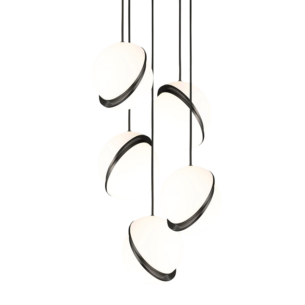 Vijfpunts hanglamp CRESCENT met opalen kap en zwart messing.