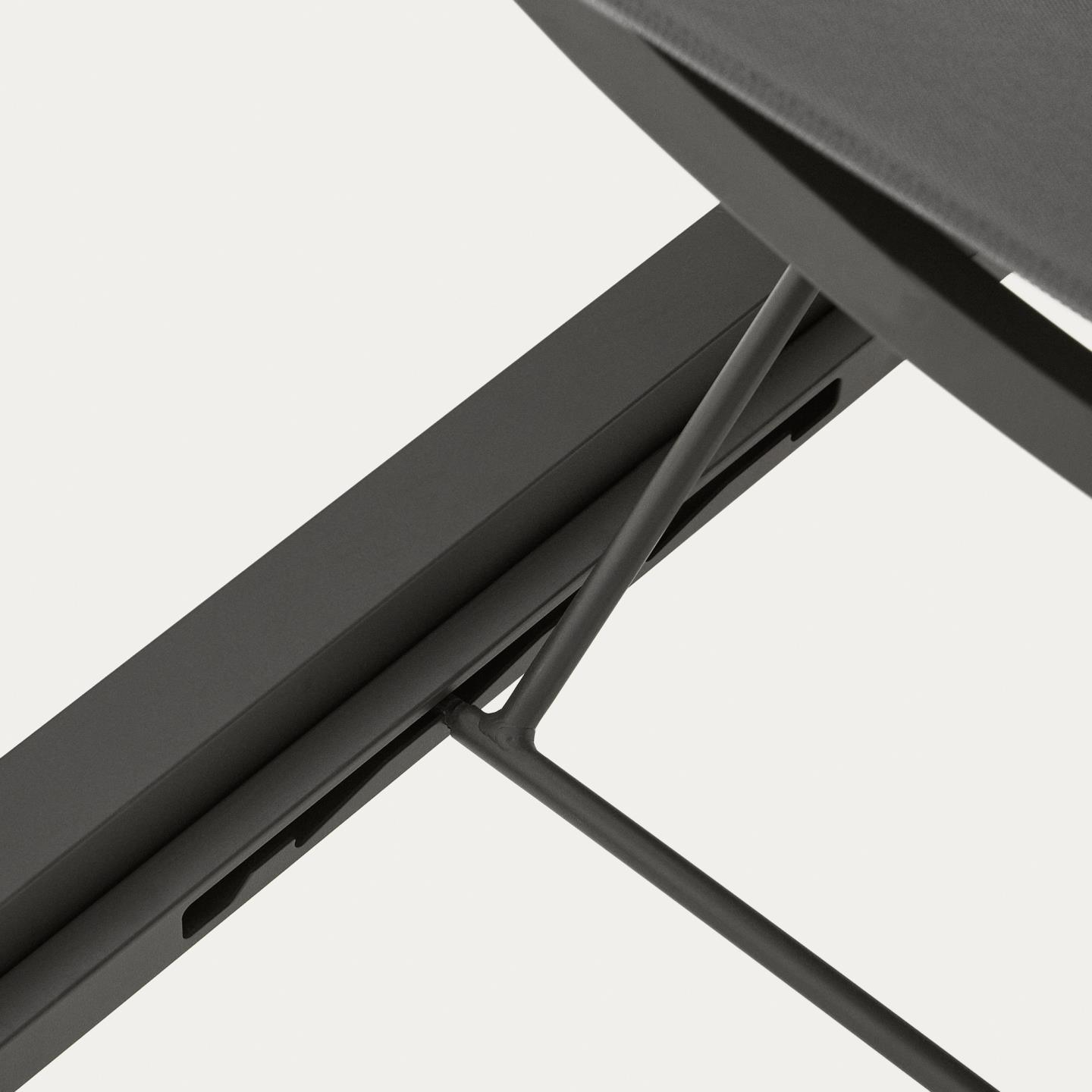 Leżak CANUTELLS czarny La Forma Eye on Design