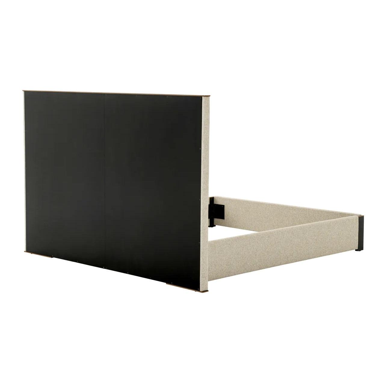 Łóżko tapicerowane ELISIO beżowy z mosiężnym wykończeniem Eichholtz Eye on Design