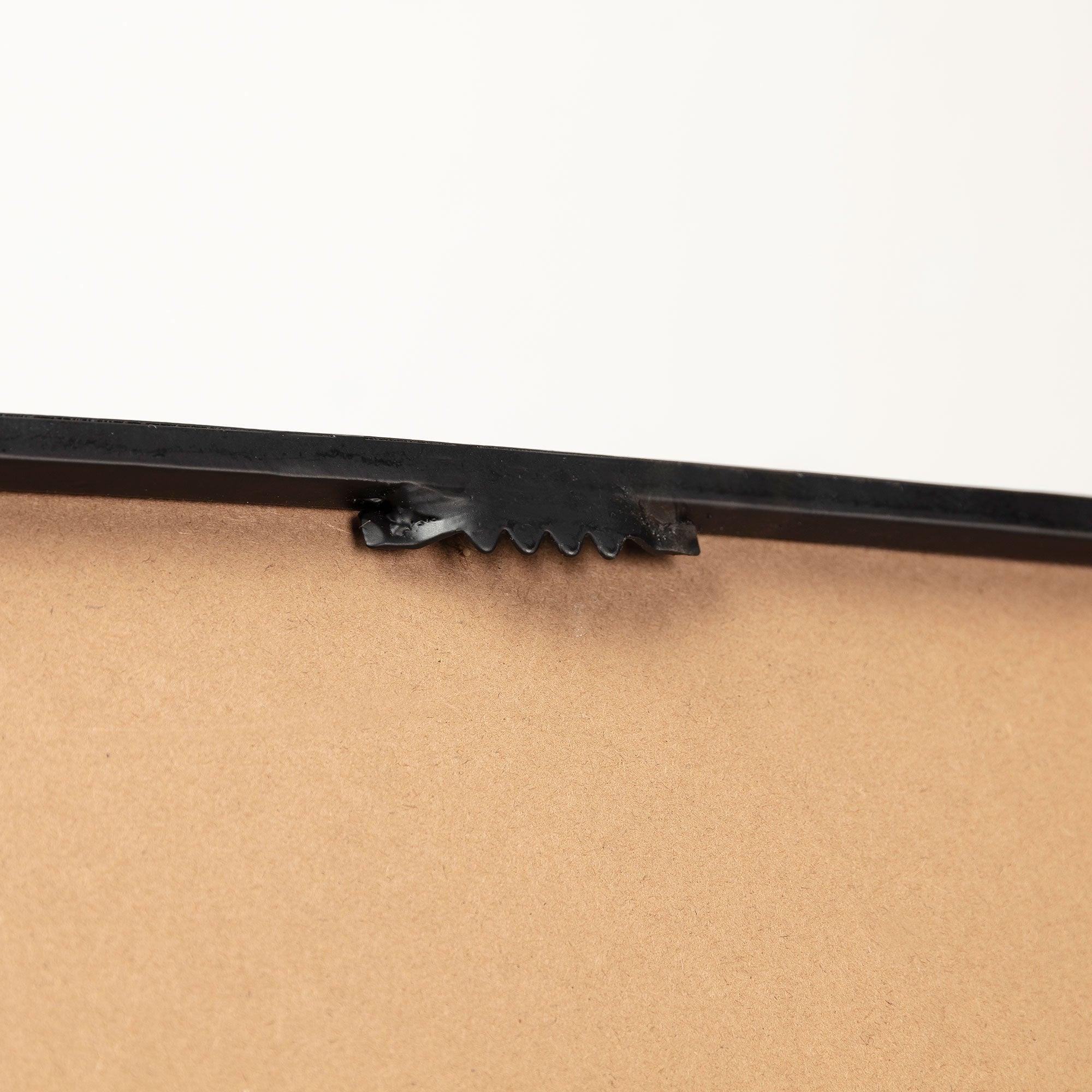 Lustro MARCO w czarnej ramie La Forma Eye on Design