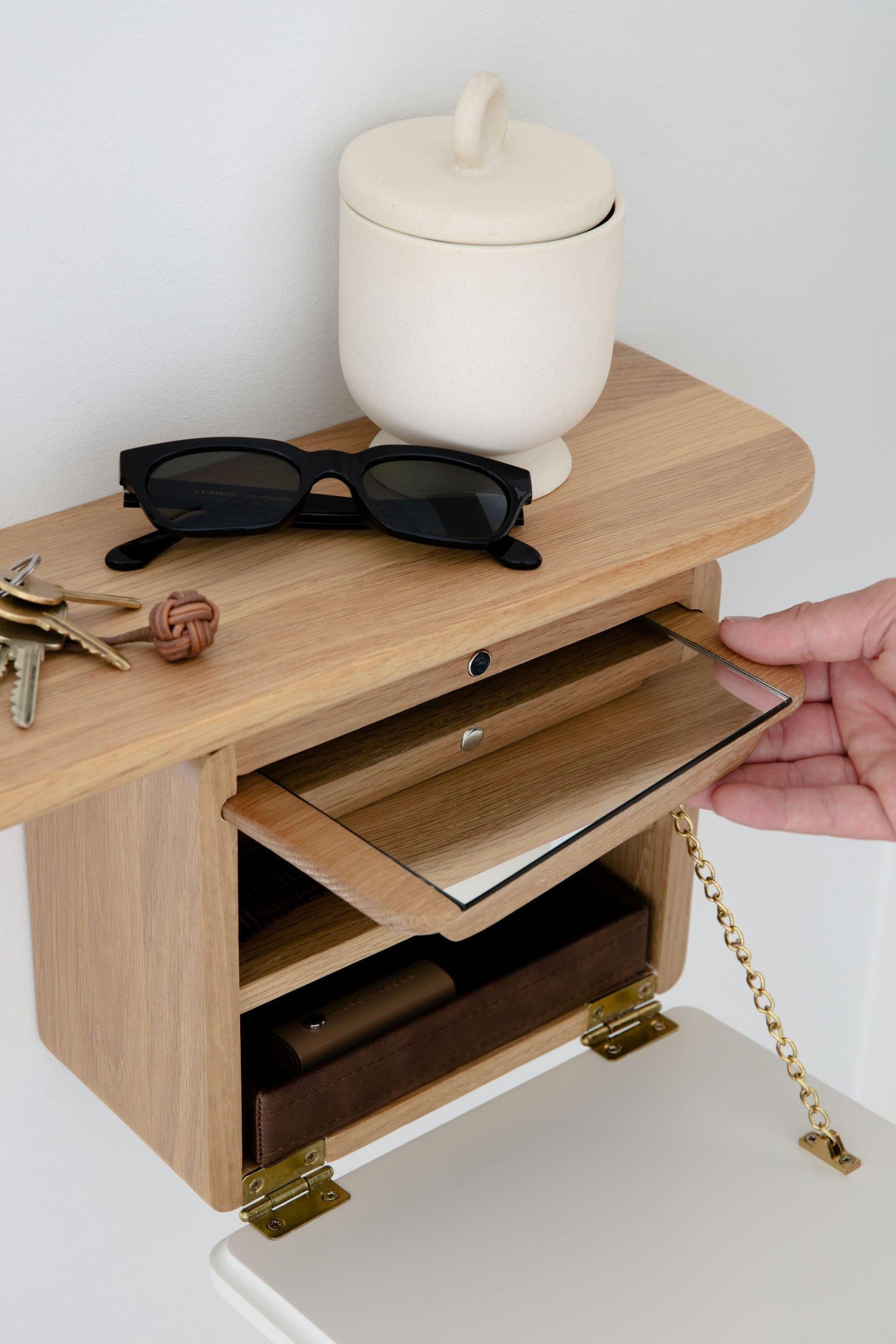 Lustro ONE MORE LOOK dębowy UMAGE Eye on Design