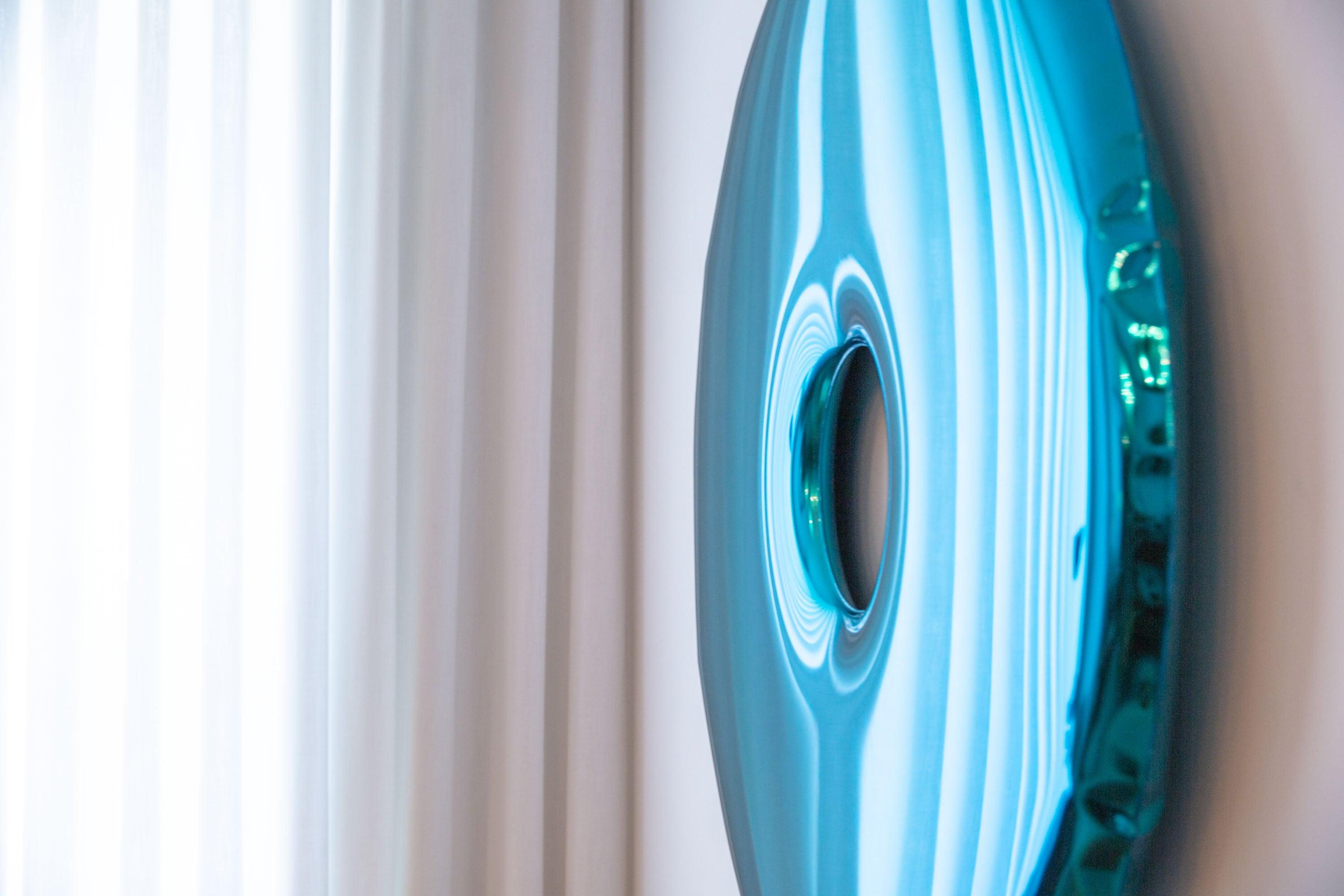 Lustro RONDO gradient szafir Zieta Studio Eye on Design