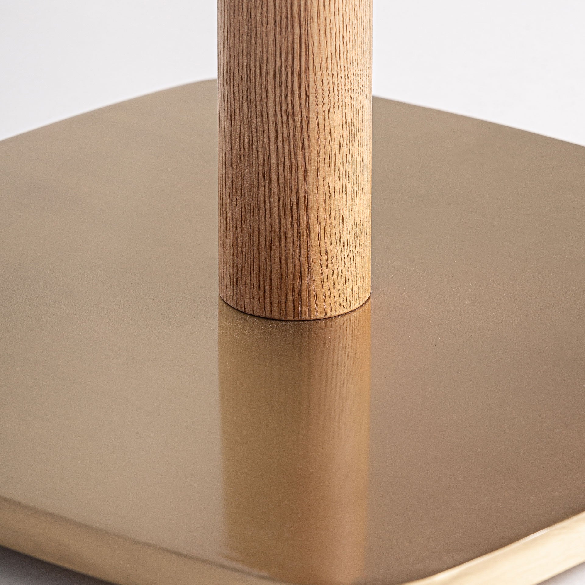 Barkast ALFERCE bordeaux terrazzo met houten basis