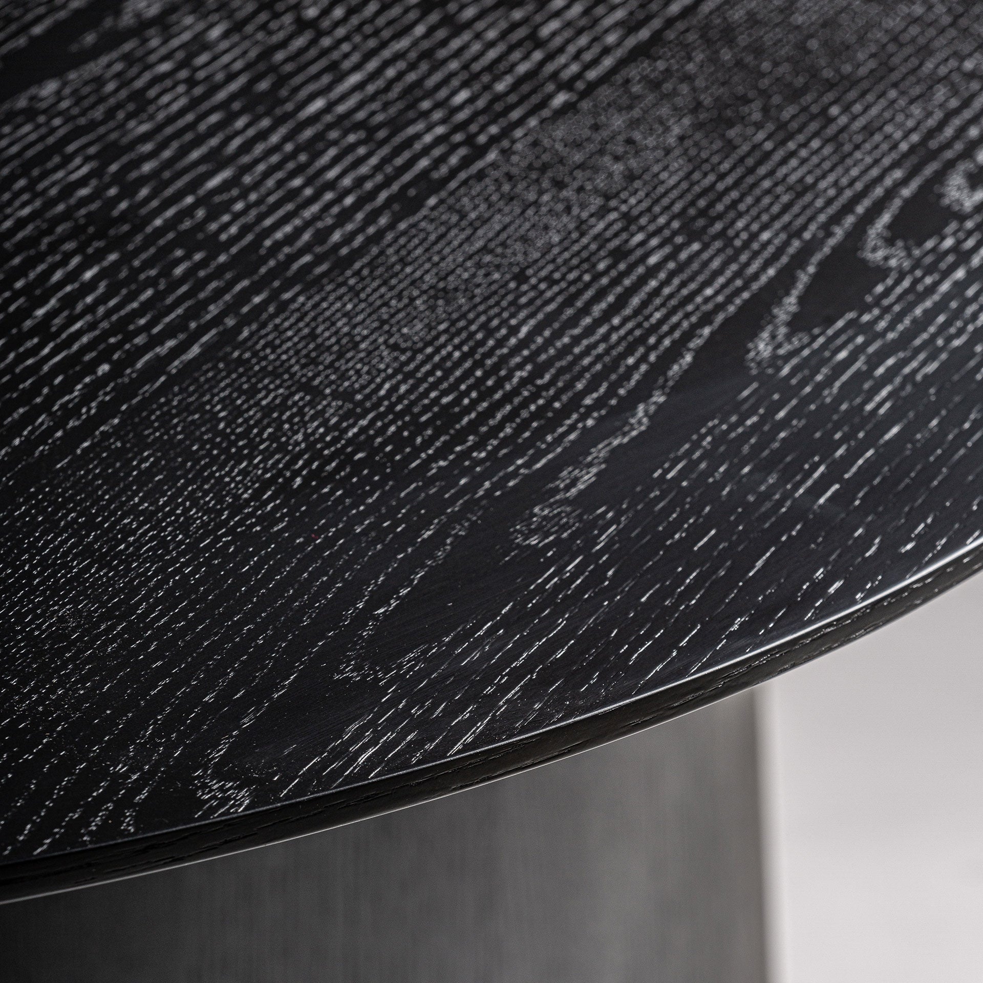 Ovaler Tisch WEGGIS schwarzes Eichenholz