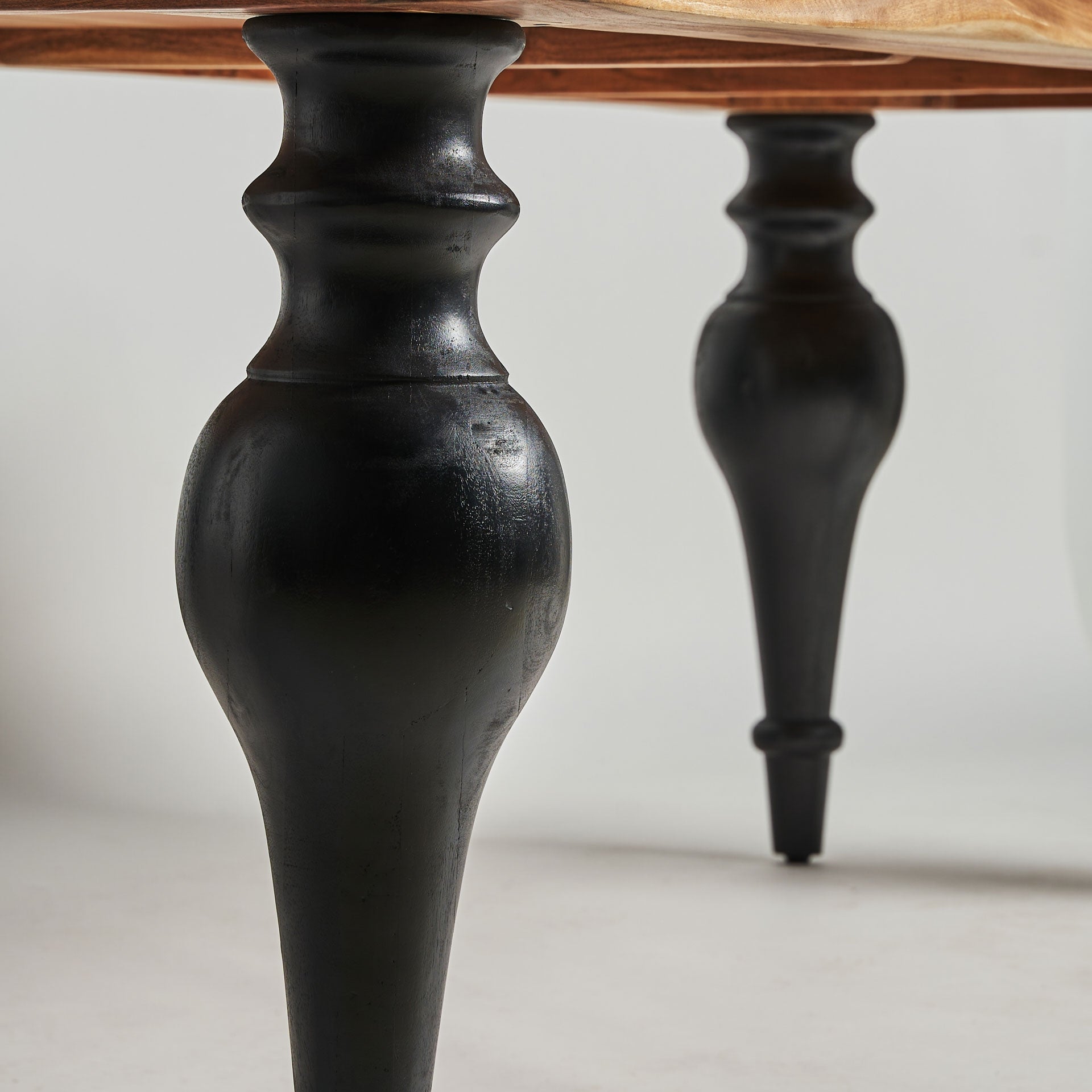 ZENICA Table Acacia Wood