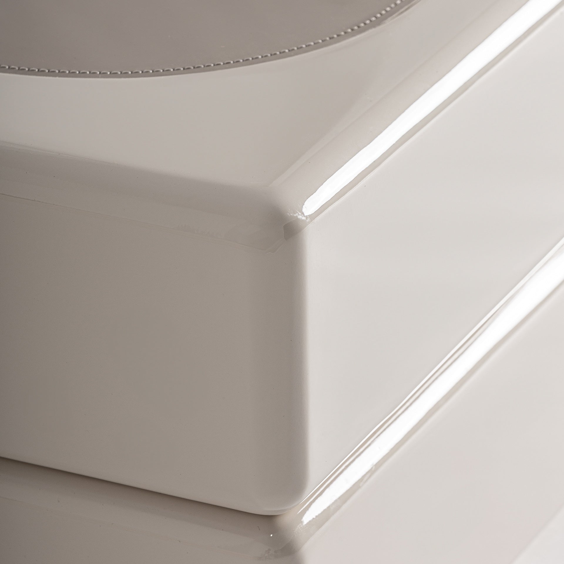 Beiger Couchtisch WHIEL