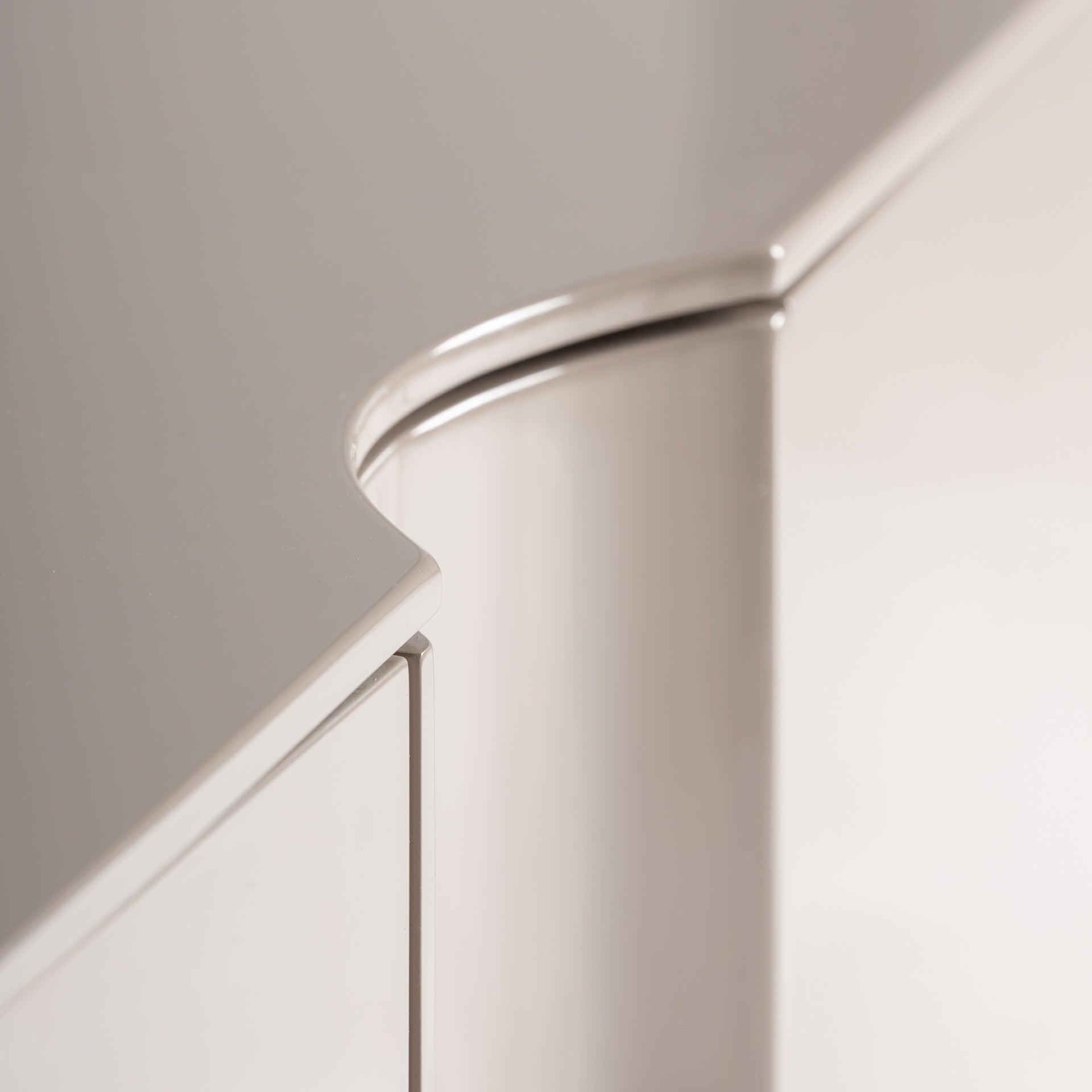 RTV-kast SINGEN crème