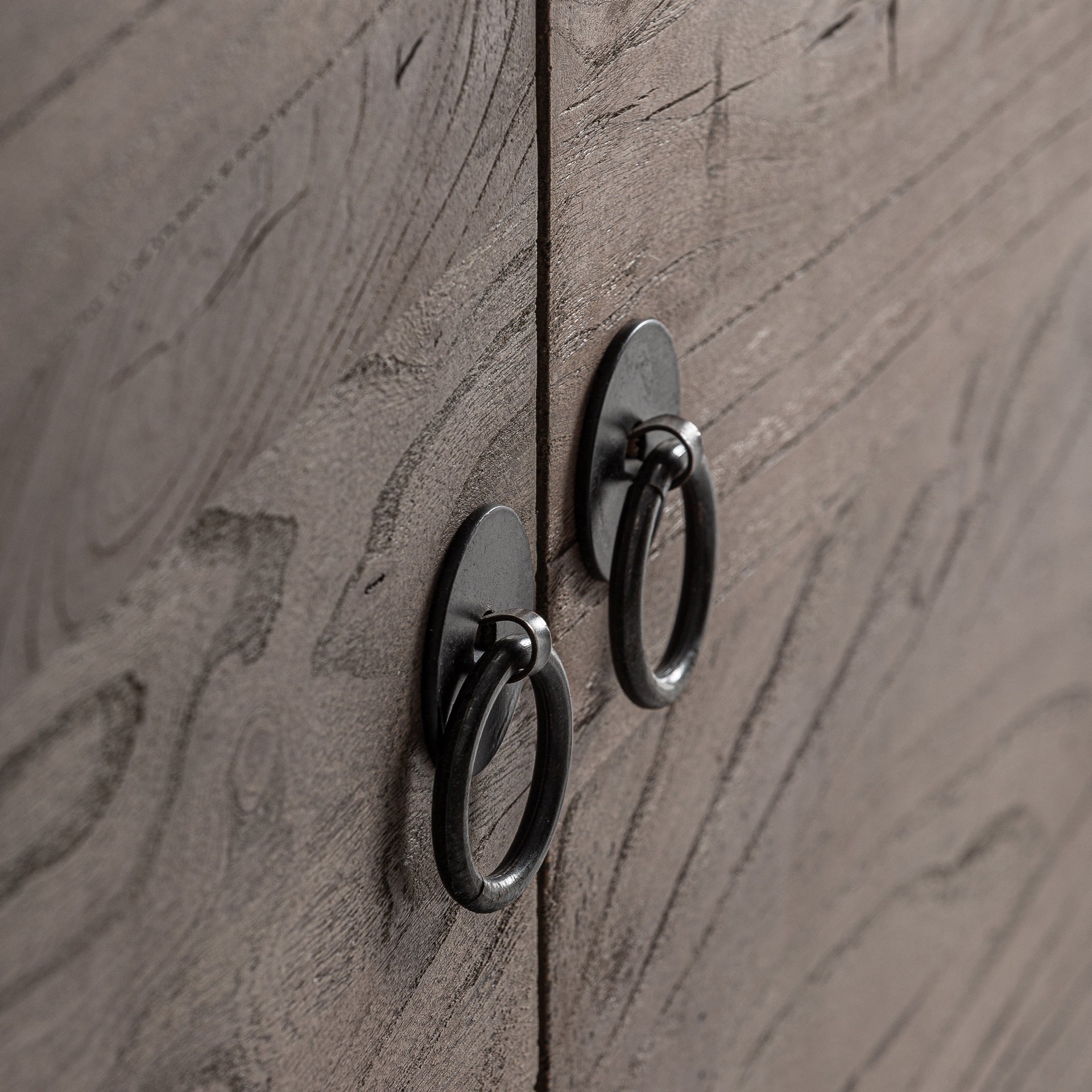 UNTZA TV-meubel van gerecycled grenenhout