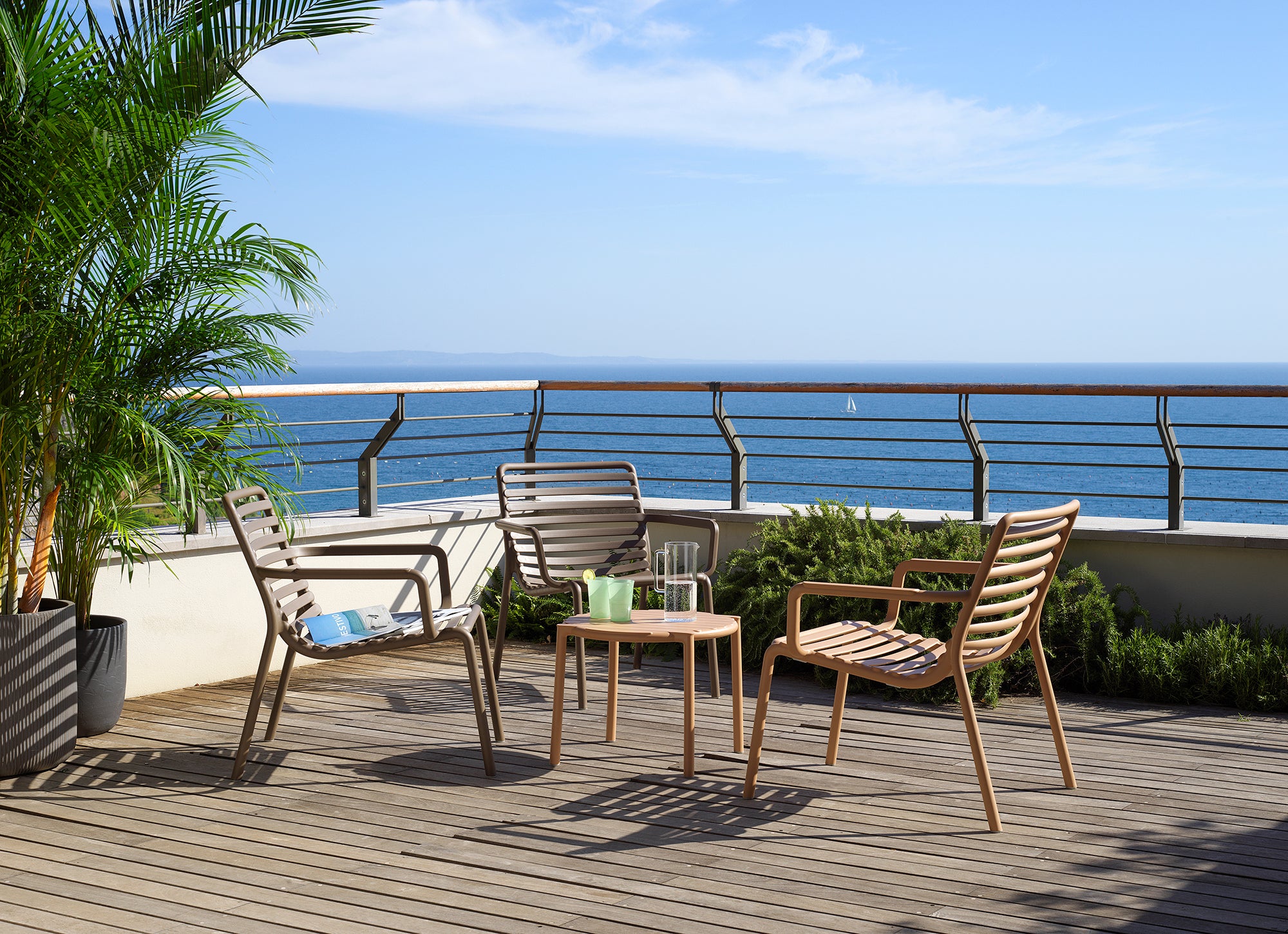 Runder Außentisch DOGA braun