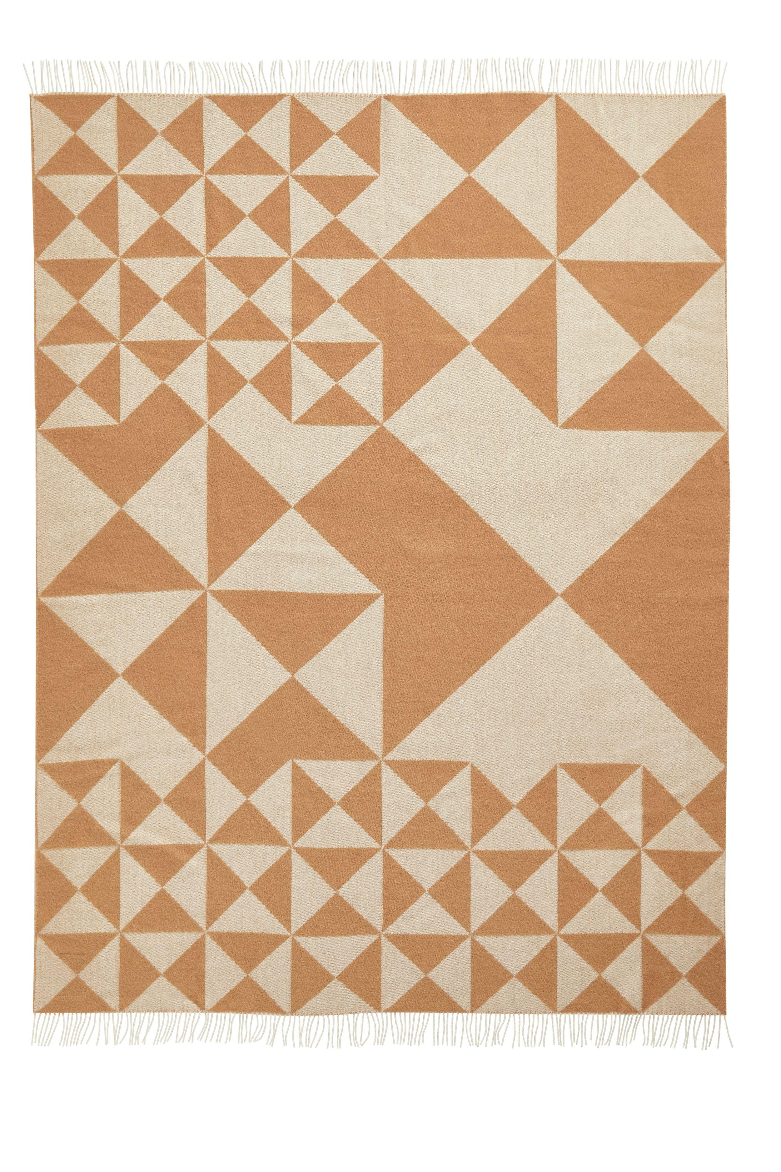 Narzuta MIRROR THROW piaskowy Verpan Eye on Design