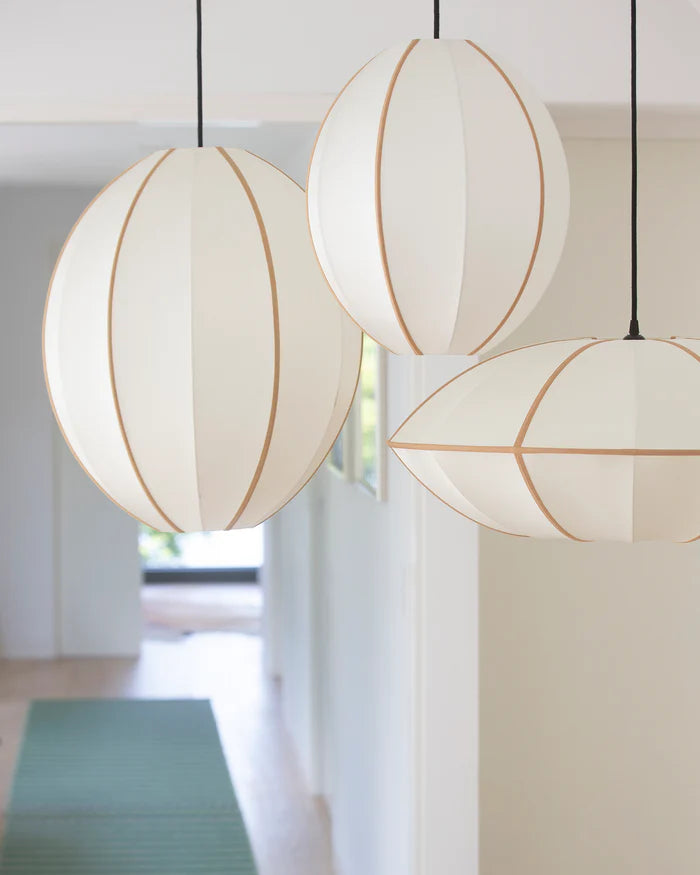 UFO lampshade broken white with amber