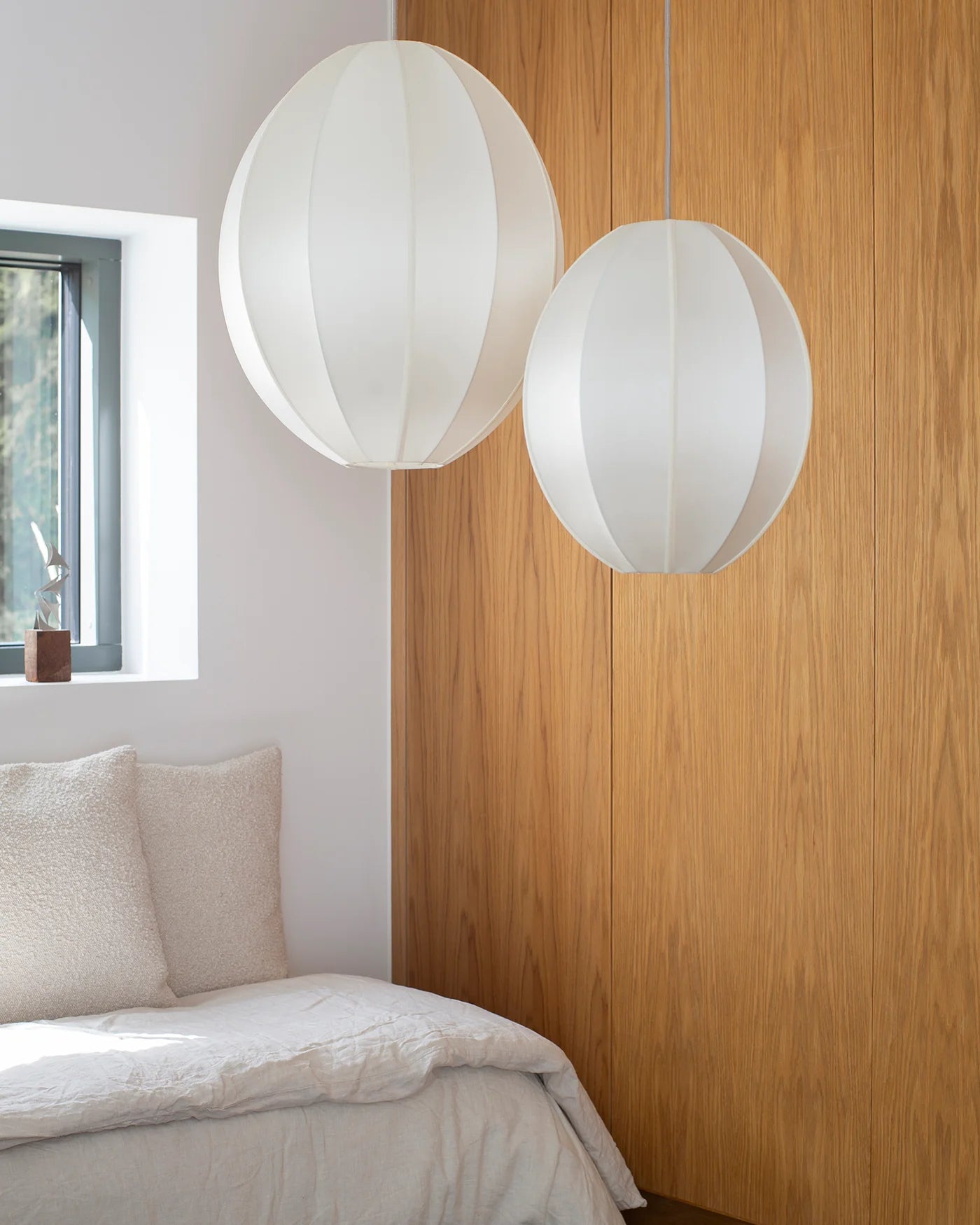 Oval lampshade broken white