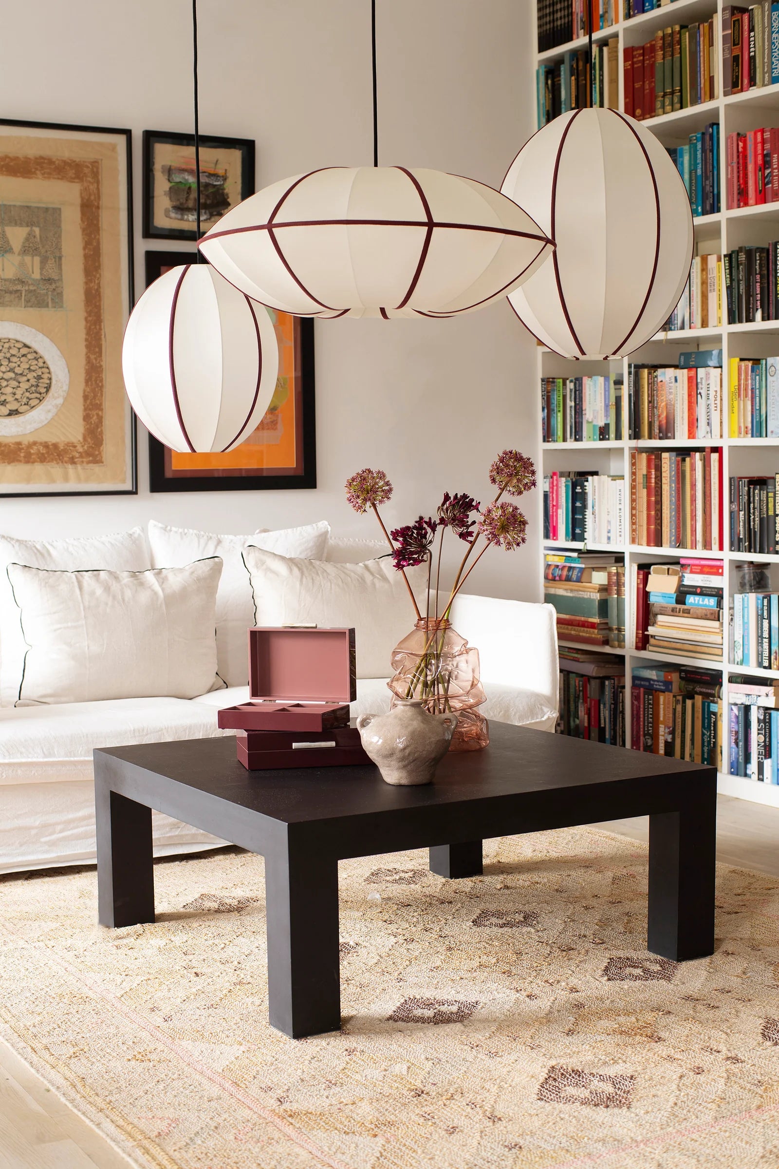 Ovaler Lampenschirm gebrochenes Weiß mit Bordeaux