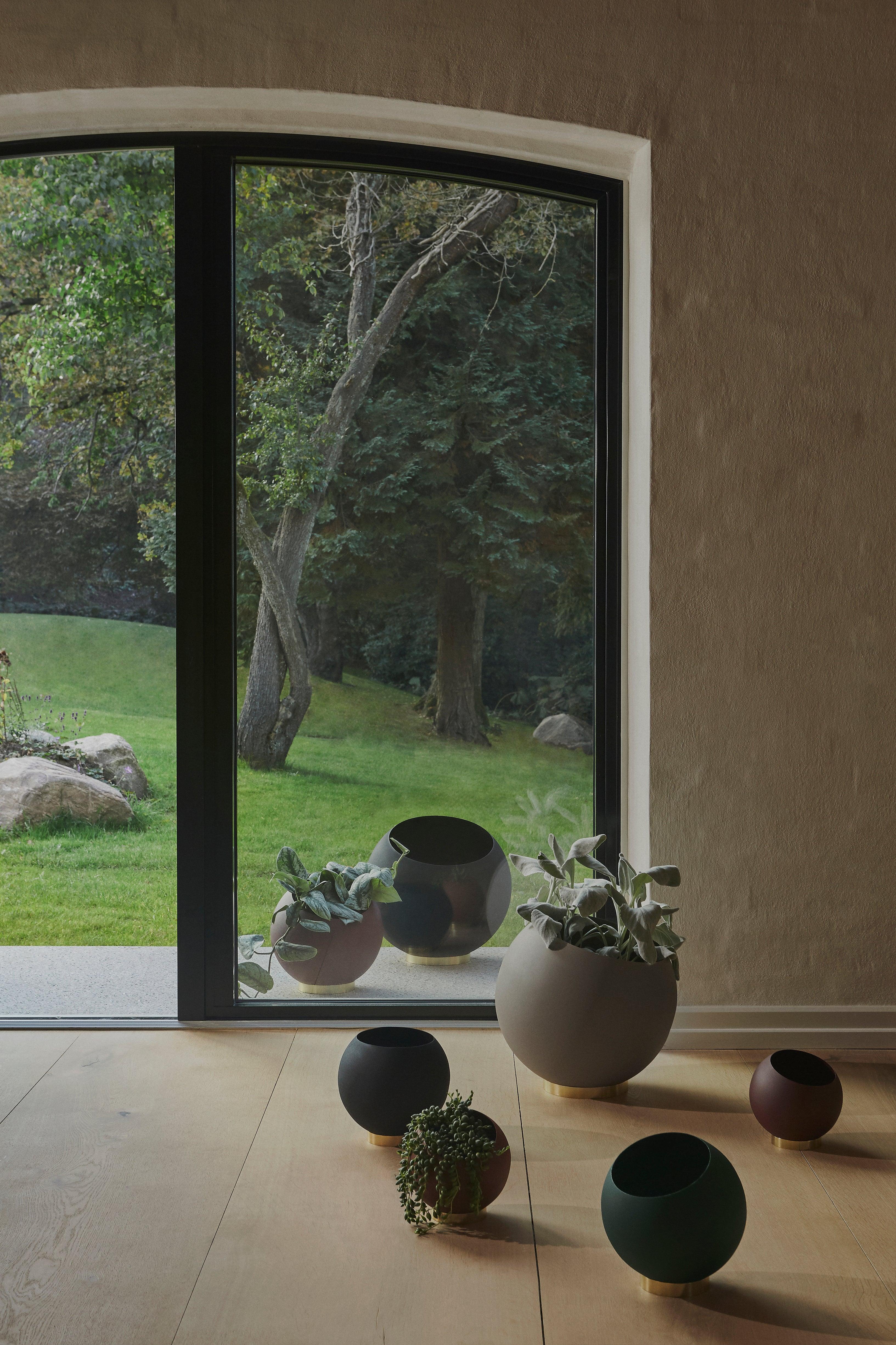 Osłonka GLOBE bordowy AYTM Eye on Design