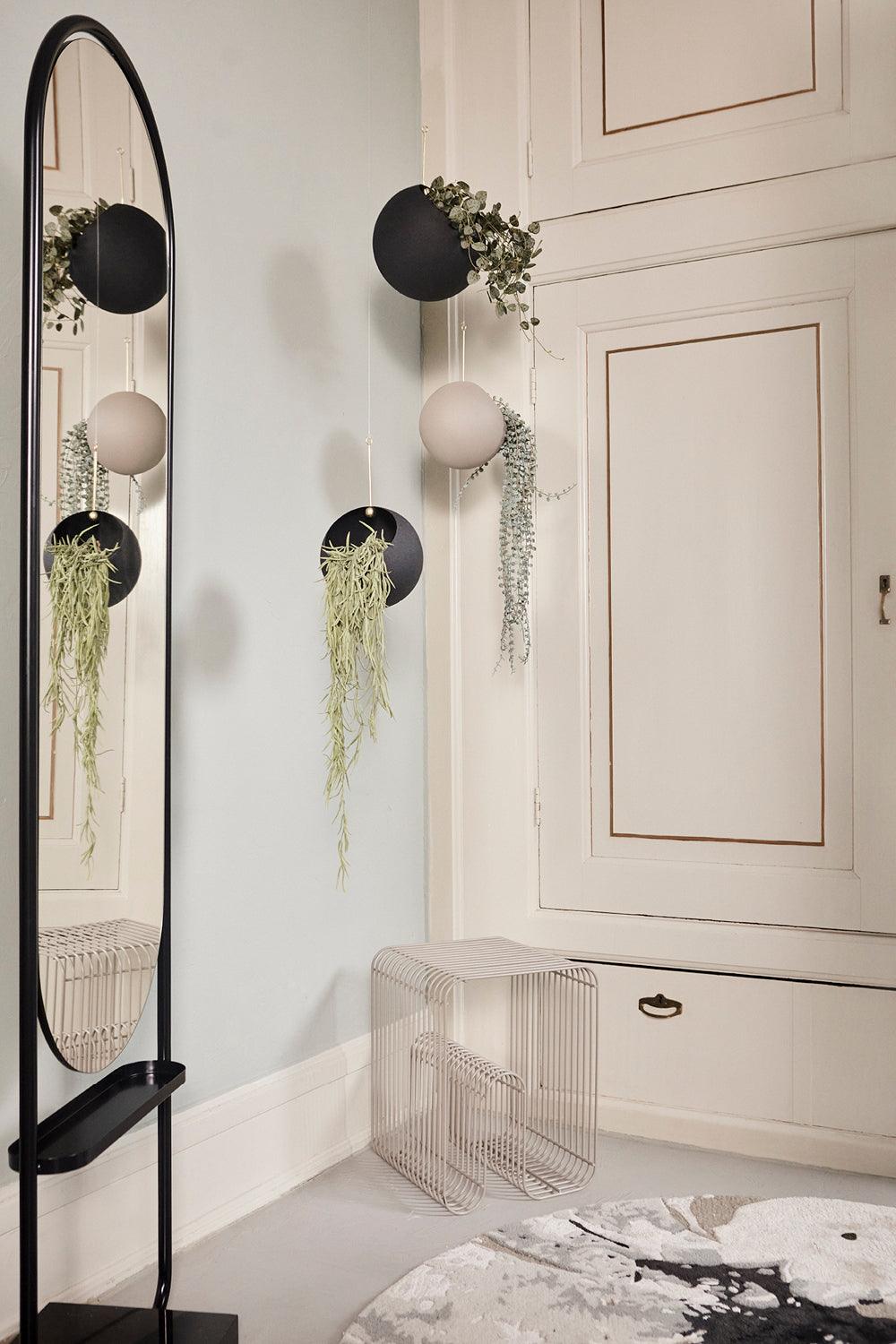 Osłonka wisząca GLOBE taupe AYTM Eye on Design