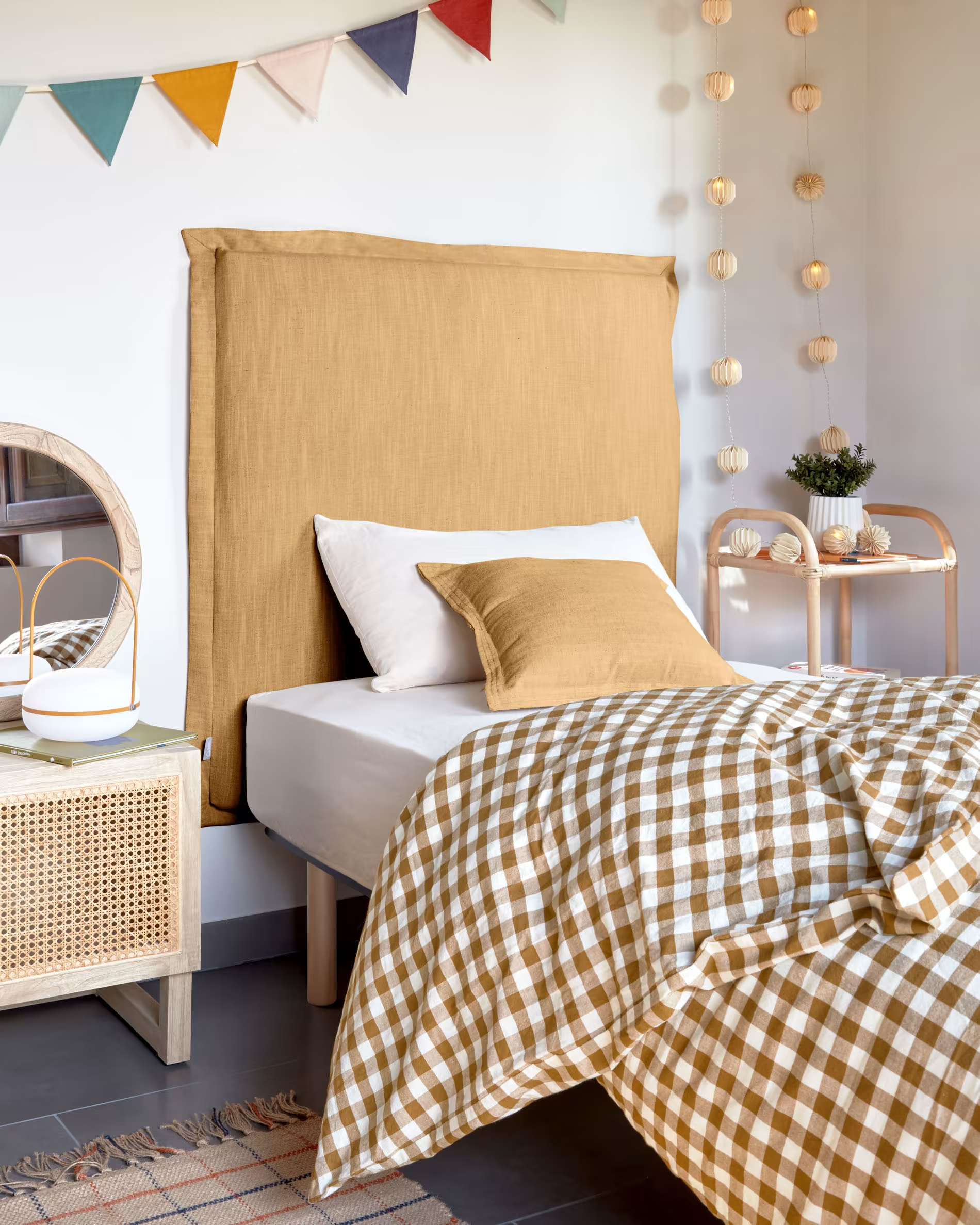 Zagłówek TANIT musztardowy La Forma Eye on Design