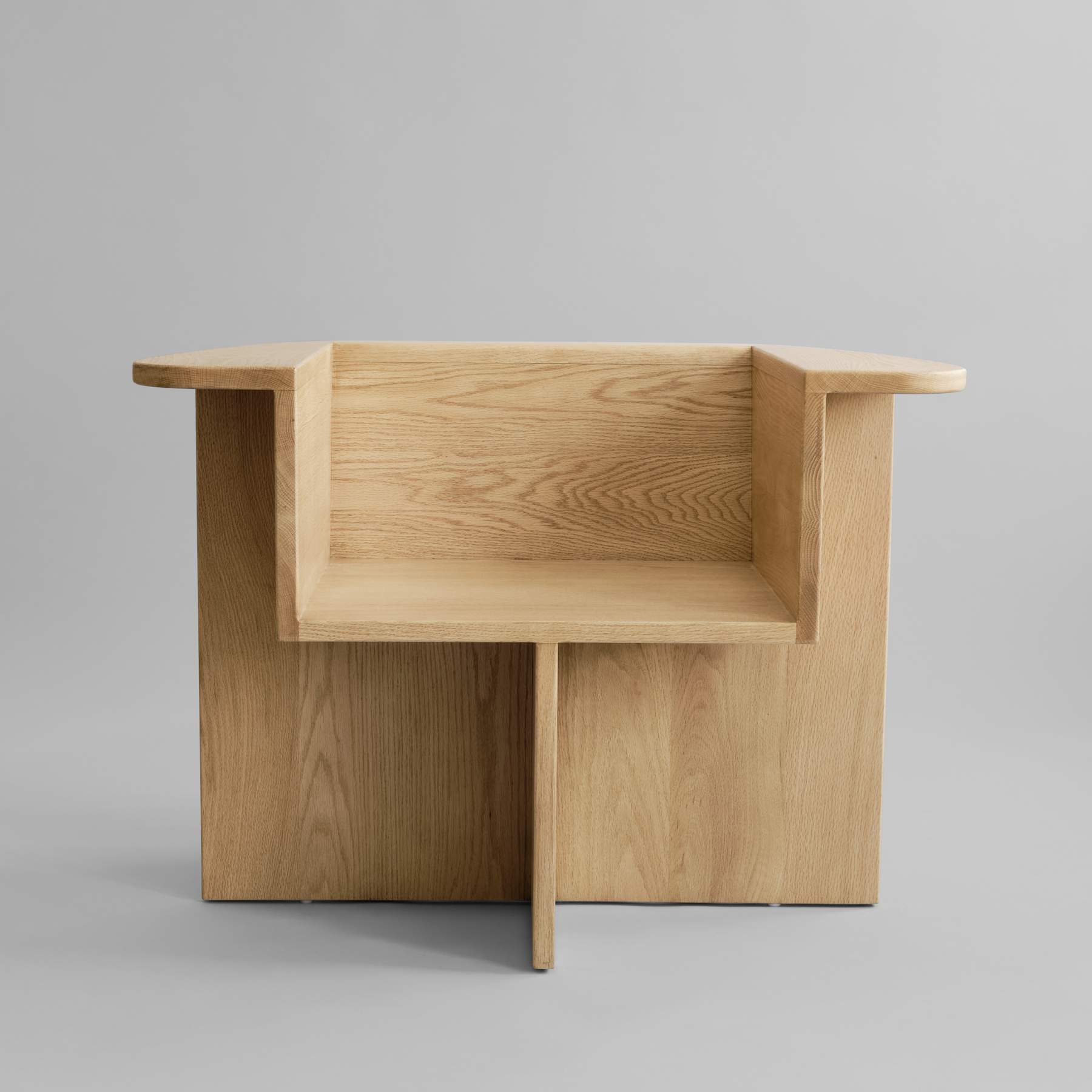 BRUTUS Sessel aus Eiche