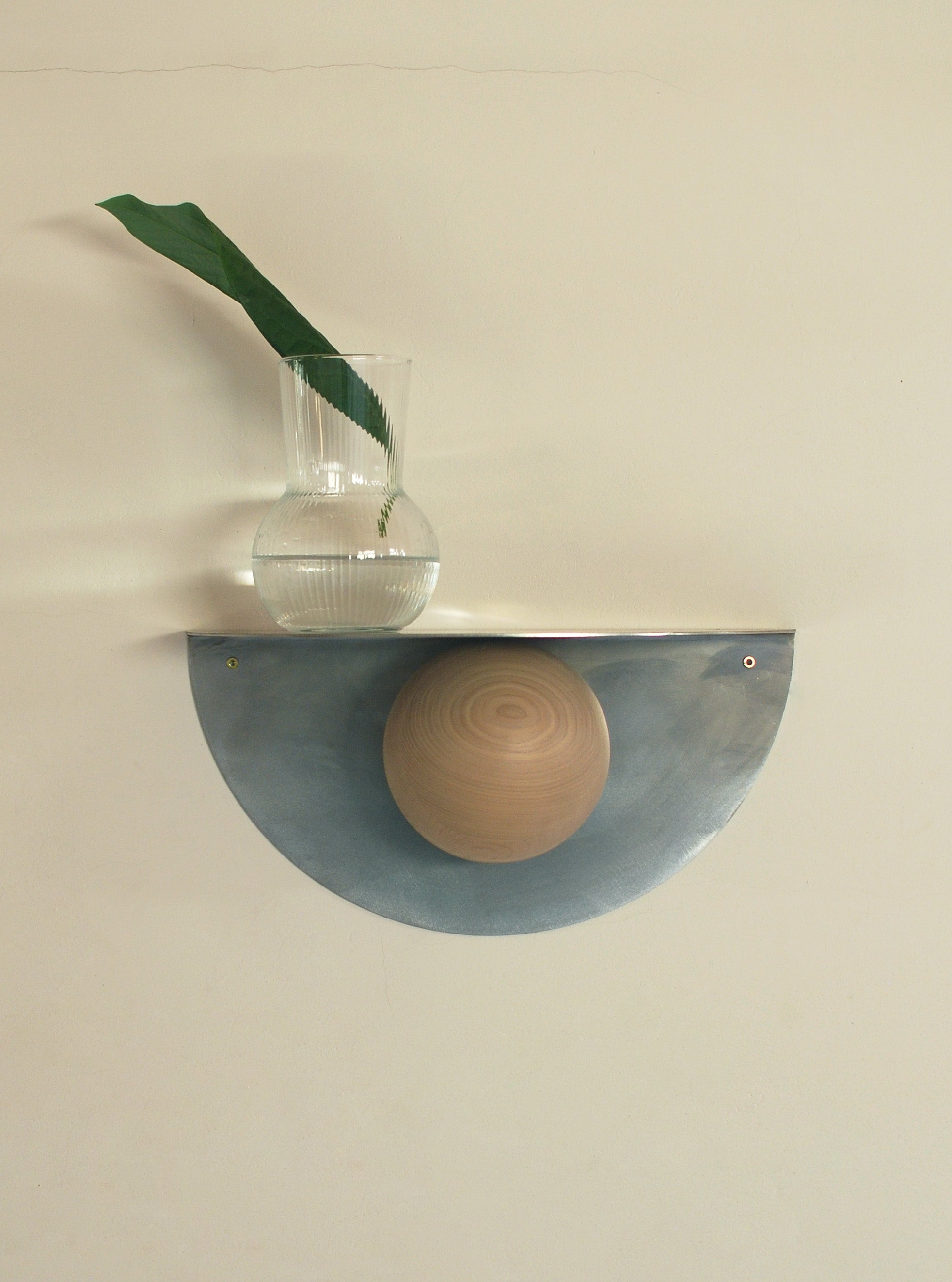 Wandplank POP van staal en hout