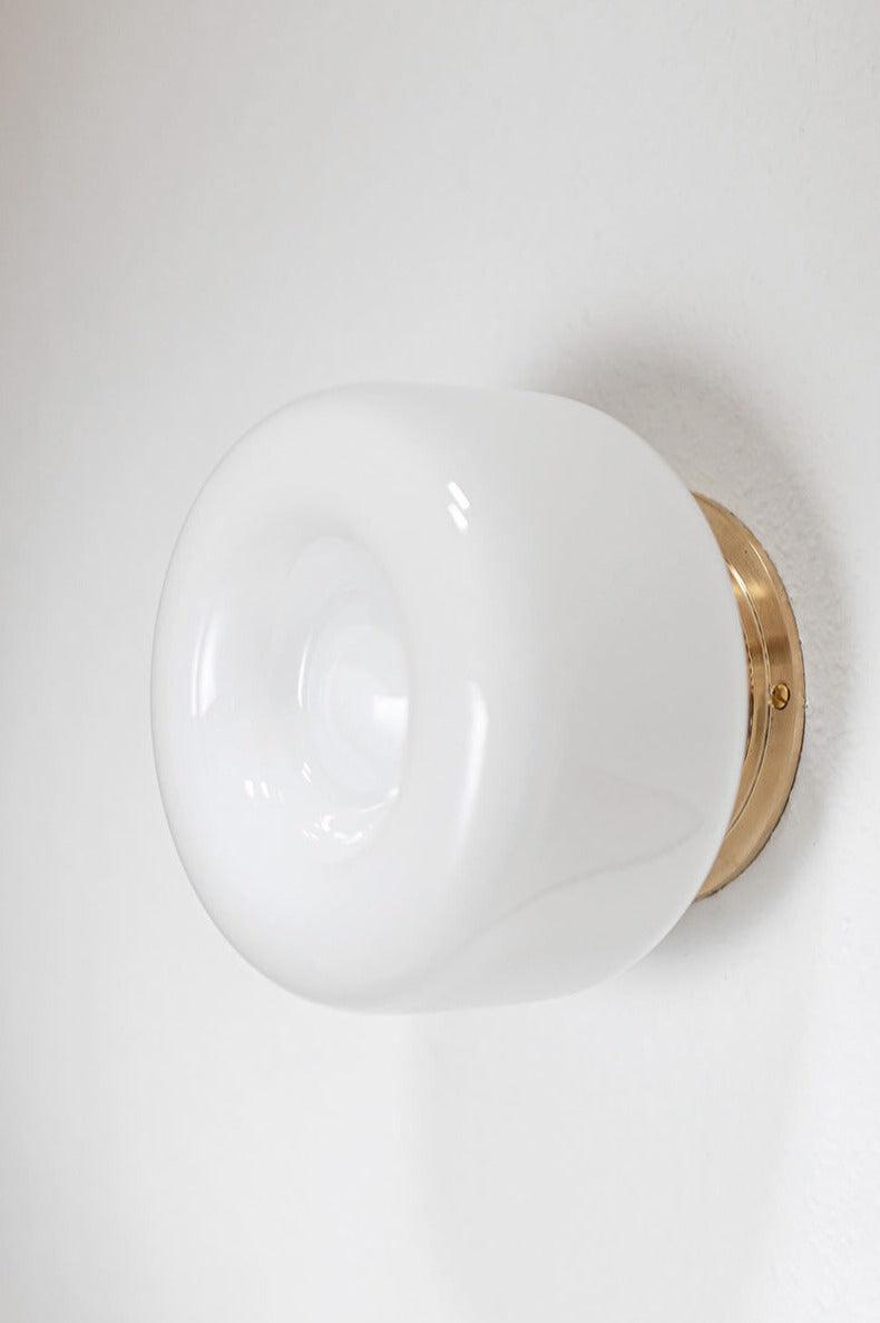 Plafon BUOY mosiężny Embassy Interiors Eye on Design