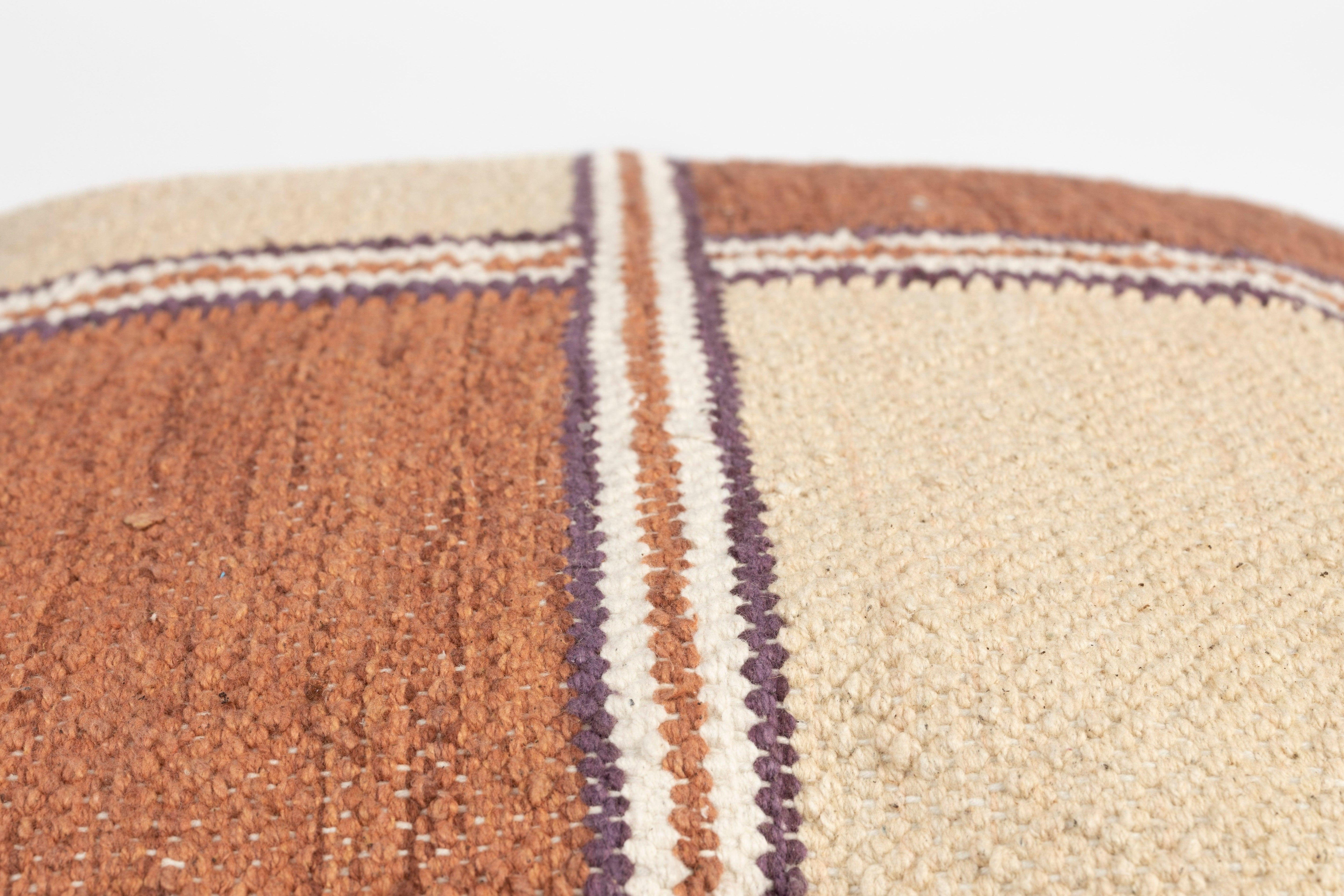 Gambit Cushion 45x45 Dutchbone Eye on Design