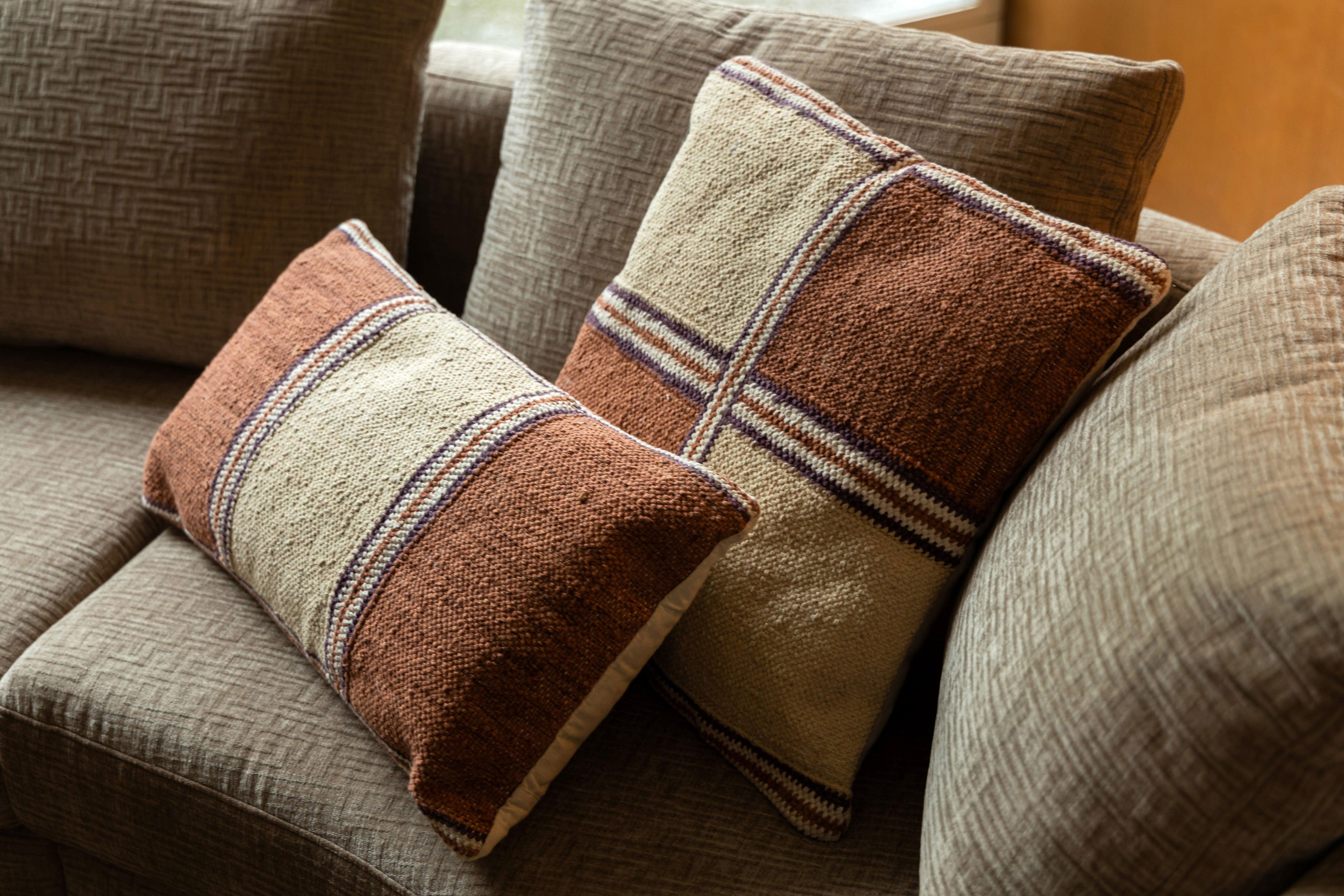 Gambit Cushion 45x45 Dutchbone Eye on Design