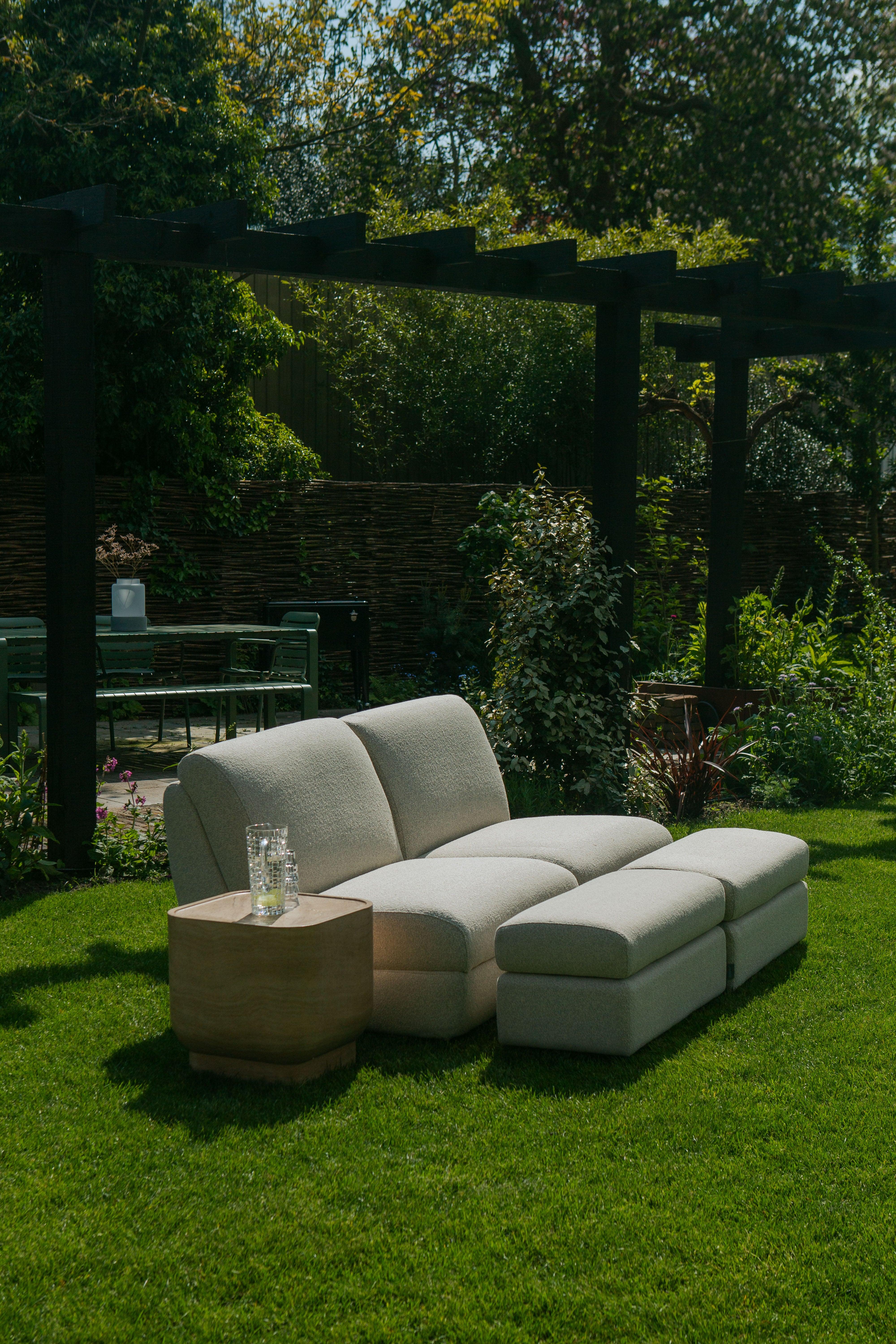 Puf ogrodowy MISSISSIPPI beżowy Zuiver Eye on Design