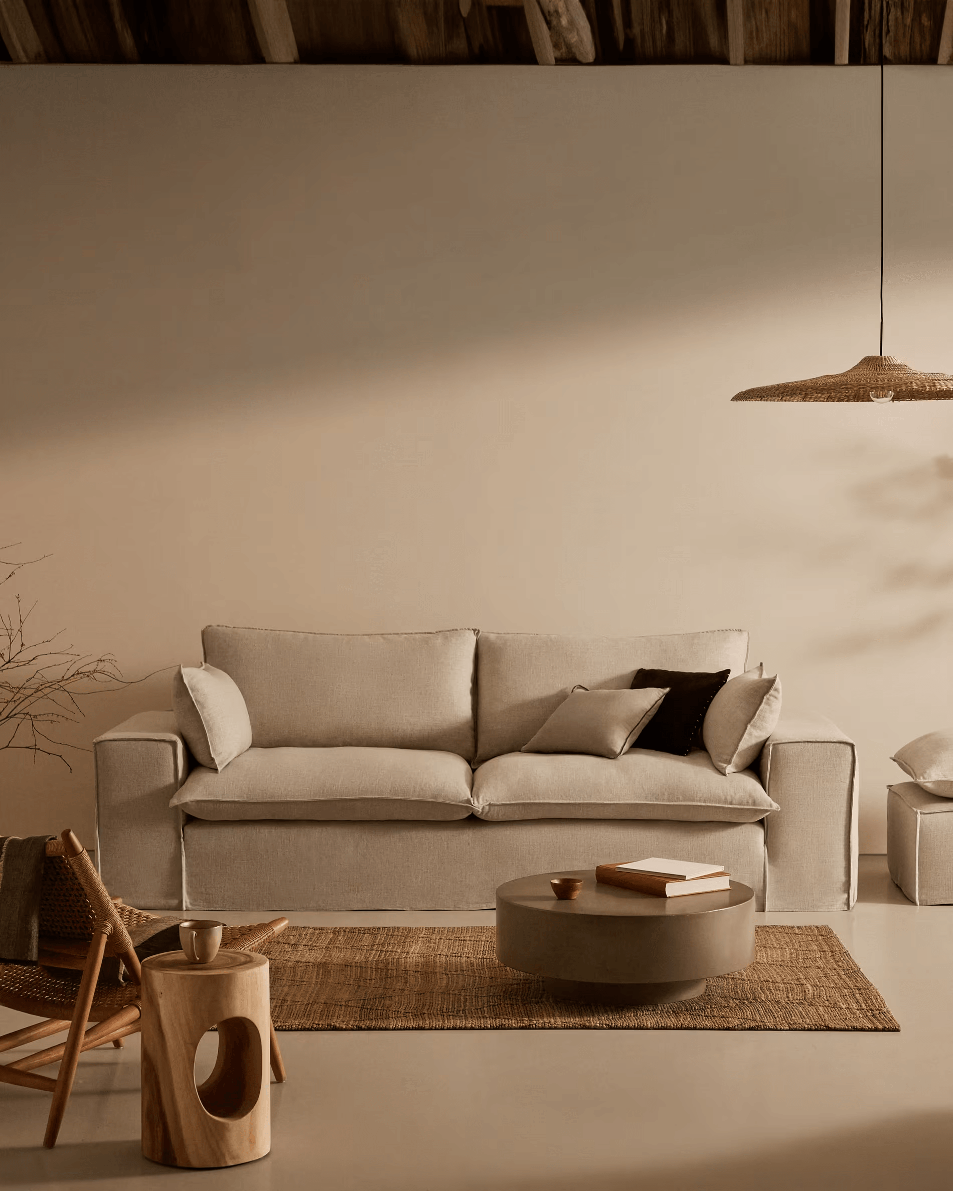 Puf ze zdejmowanym pokrowcem ANARELA beżowy La Forma Eye on Design