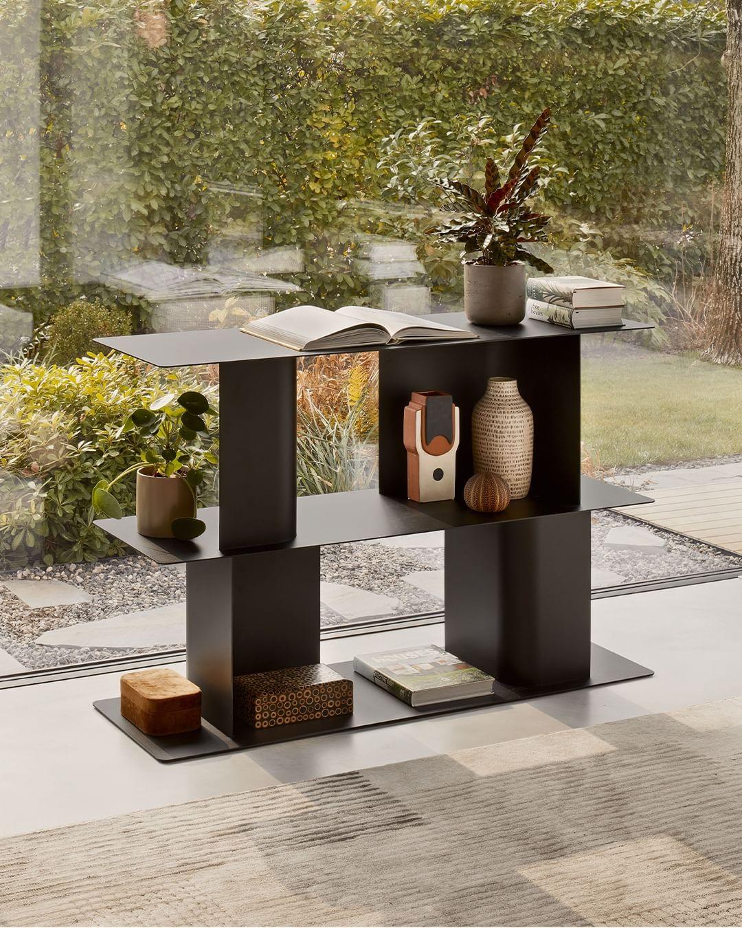 Regał CARV matowy czarny Calligaris Eye on Design