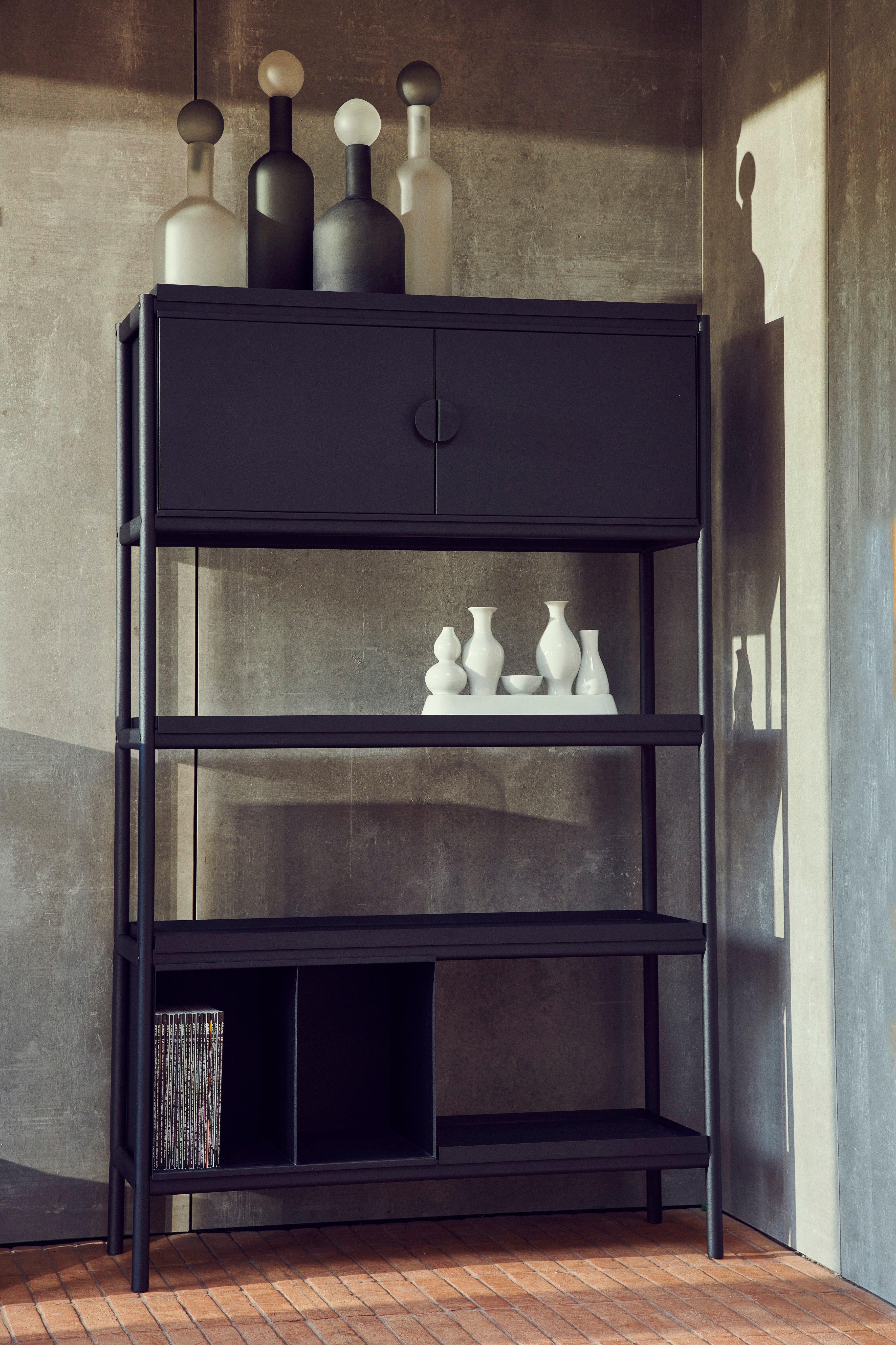 Regał TOSS czarny Pols Potten Eye on Design