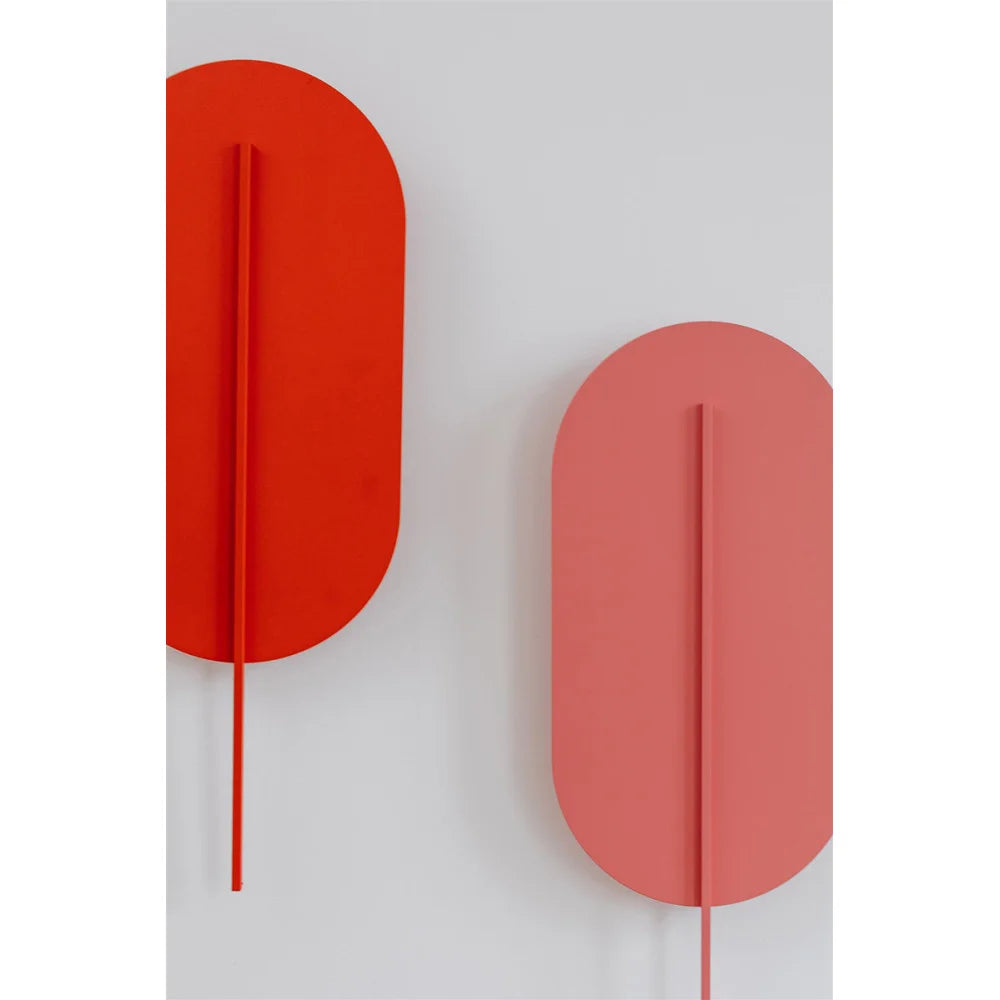 ROKKE pink wall lamp