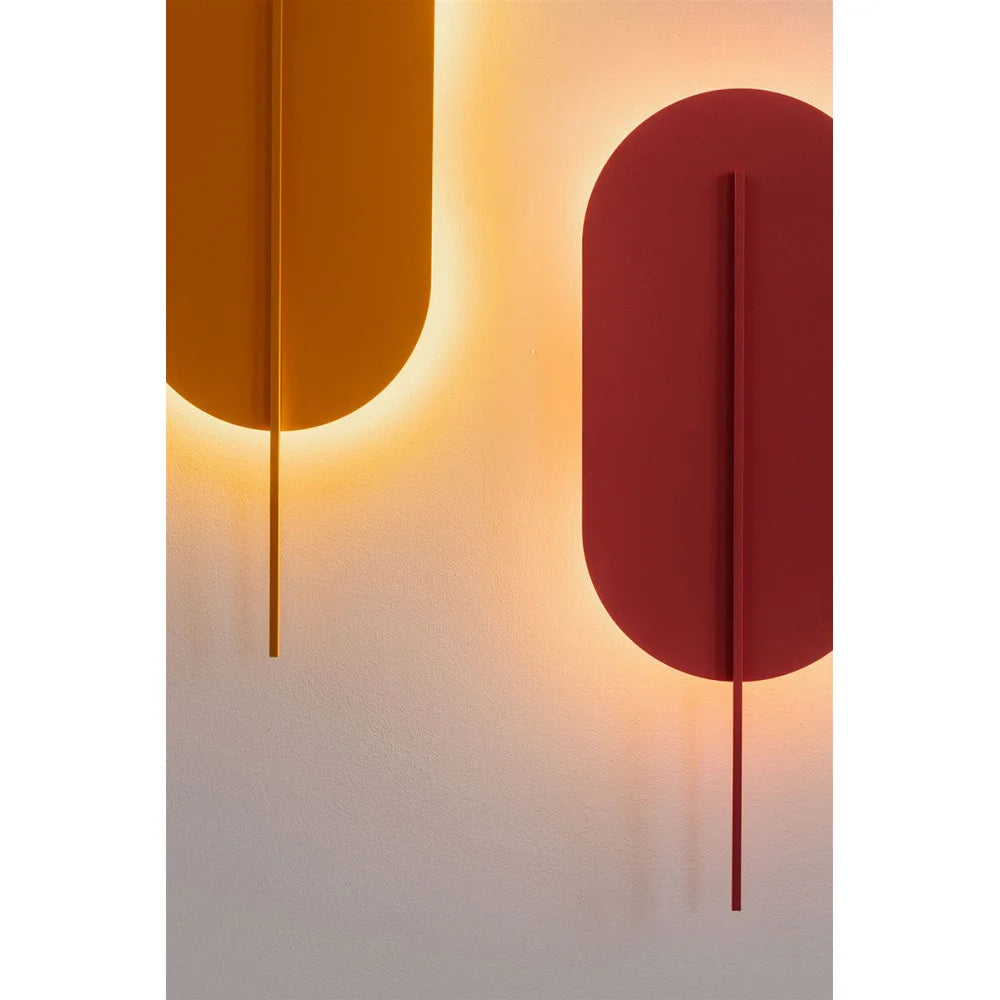 ROKKE pink wall lamp