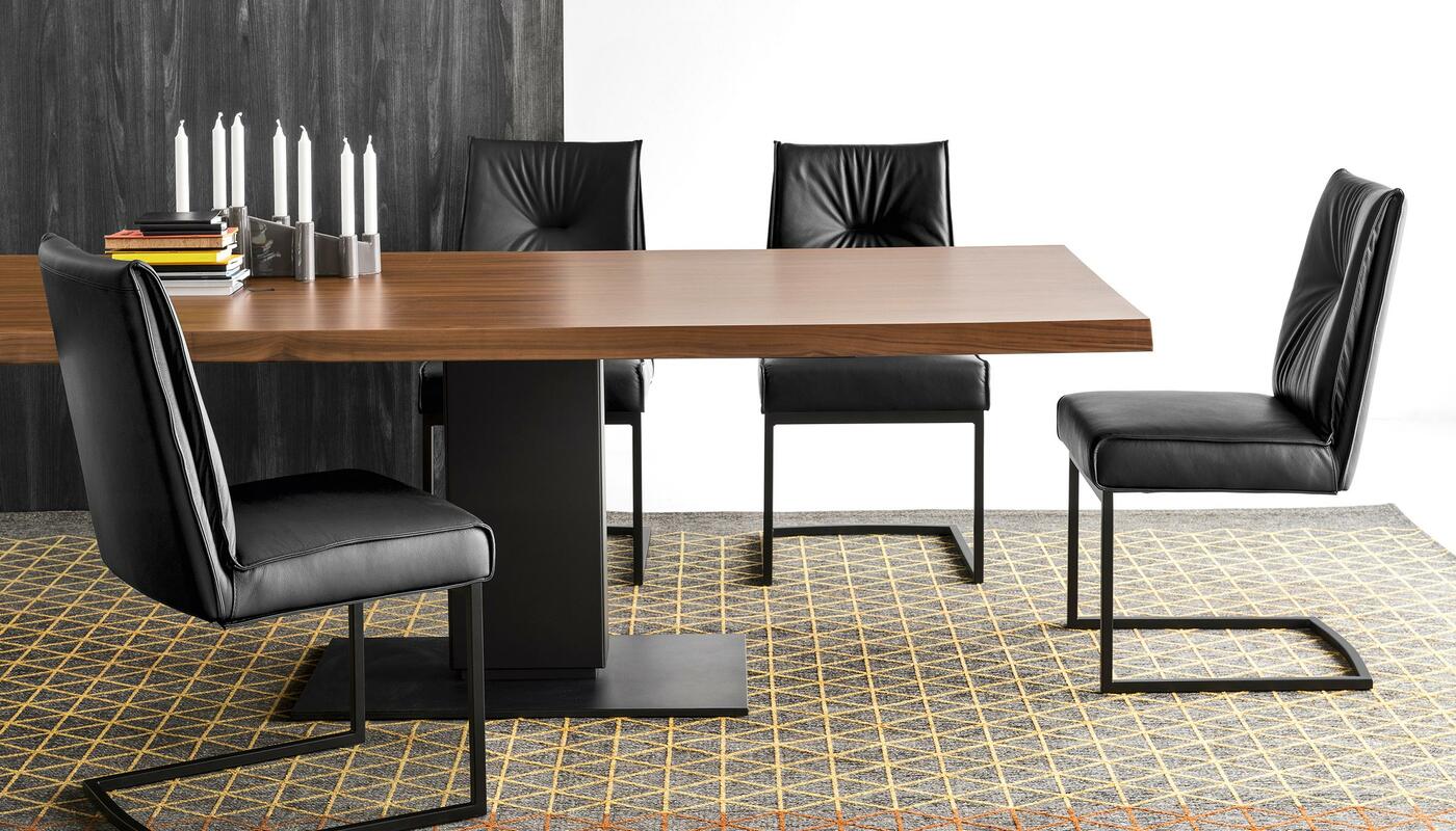 Chair ROMY brown seat with black base