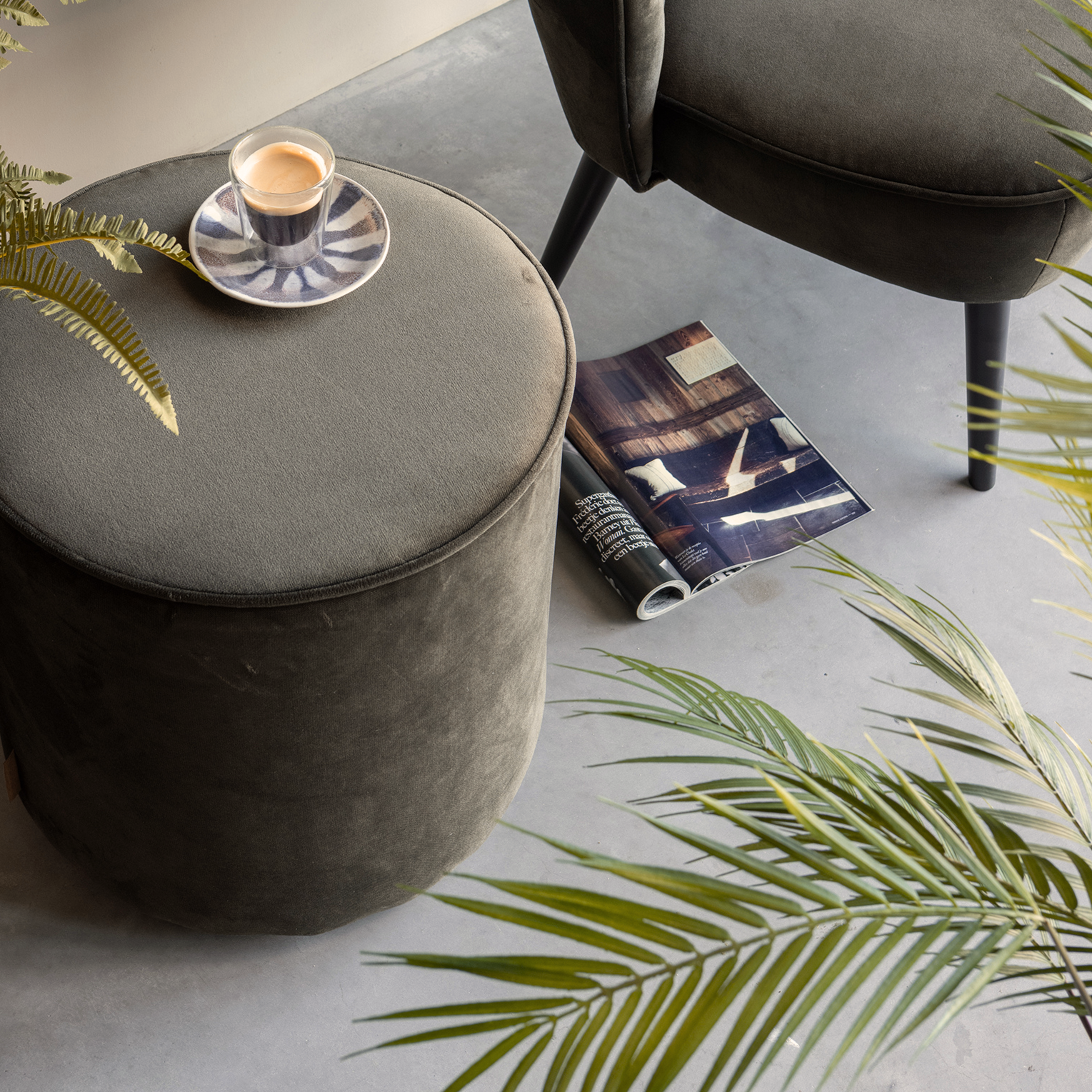 Puf aksamitny SARA khaki Woood Eye on Design