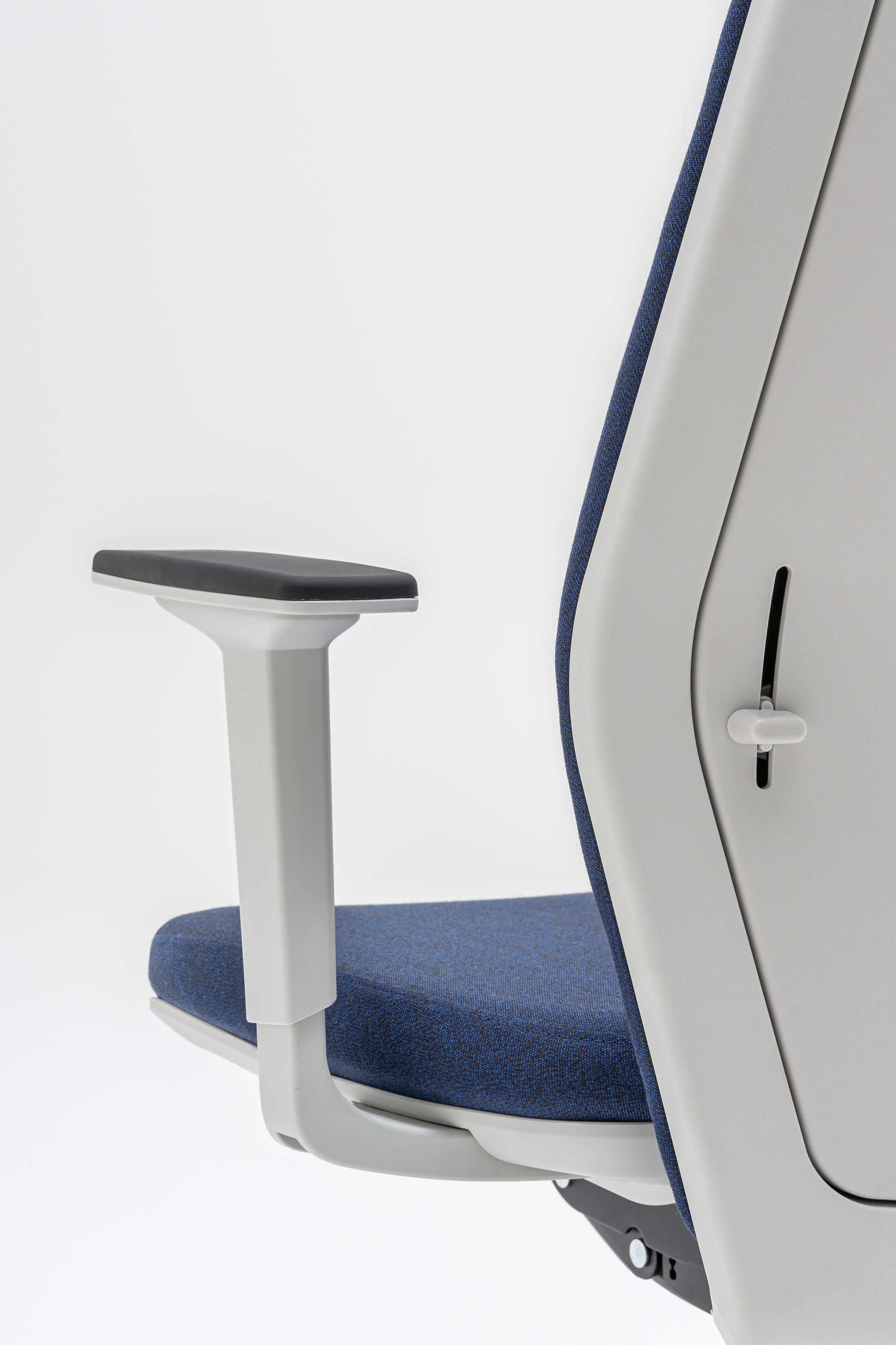 Fauteuil met gestoffeerde rugleuning EVO, verstelbare basis met wielen voor zachte oppervlakken