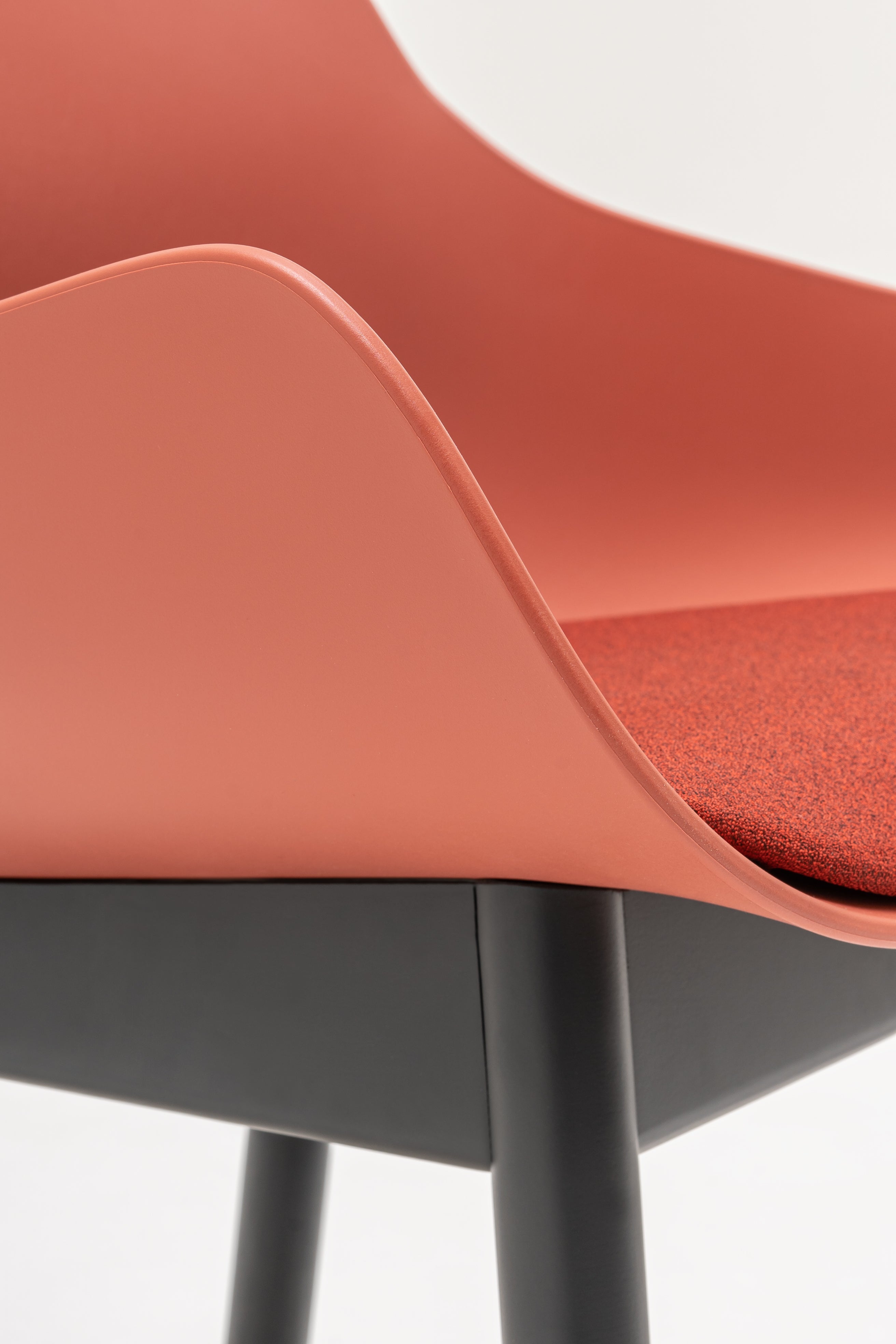 Stoel BALTIC REMIX houten basis