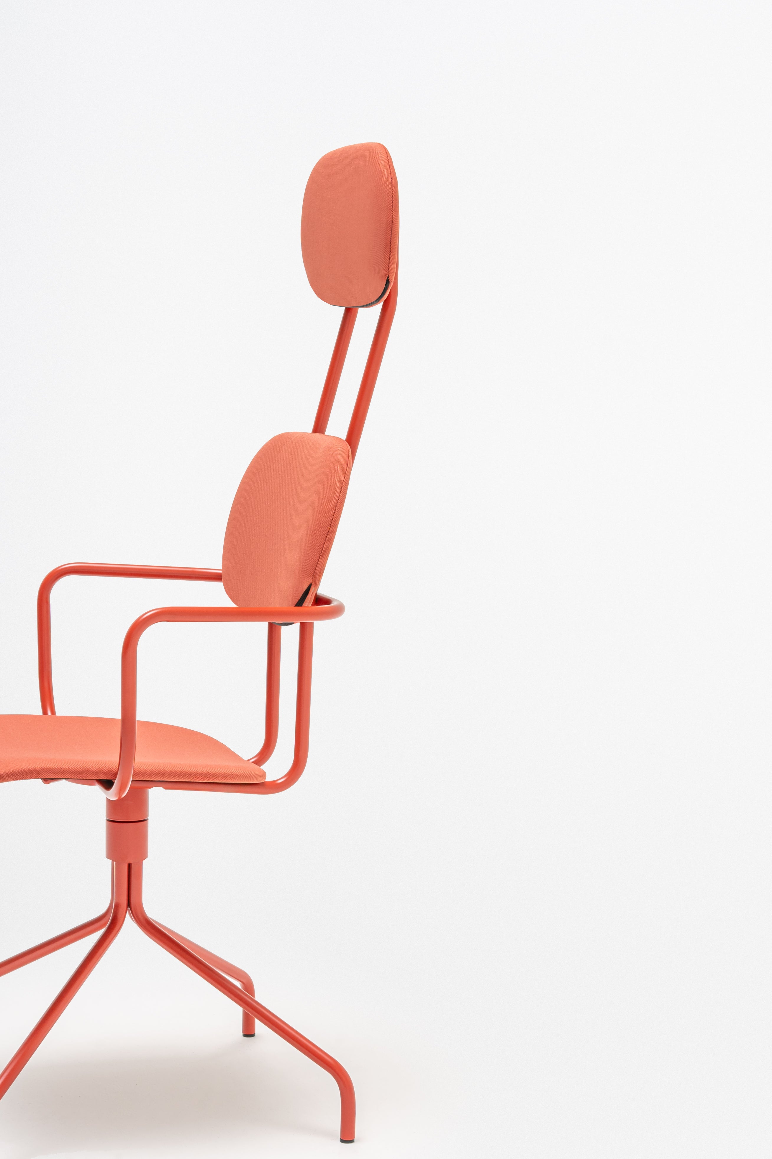 Draaistoel met hoofsteun NEW SCHOOL gestoffeerd