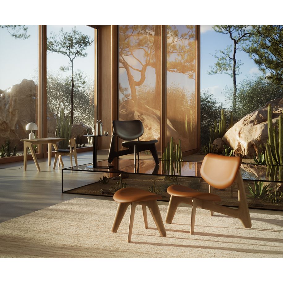 Voetenbank SLAB cognackleurig leer met eikenhouten basis