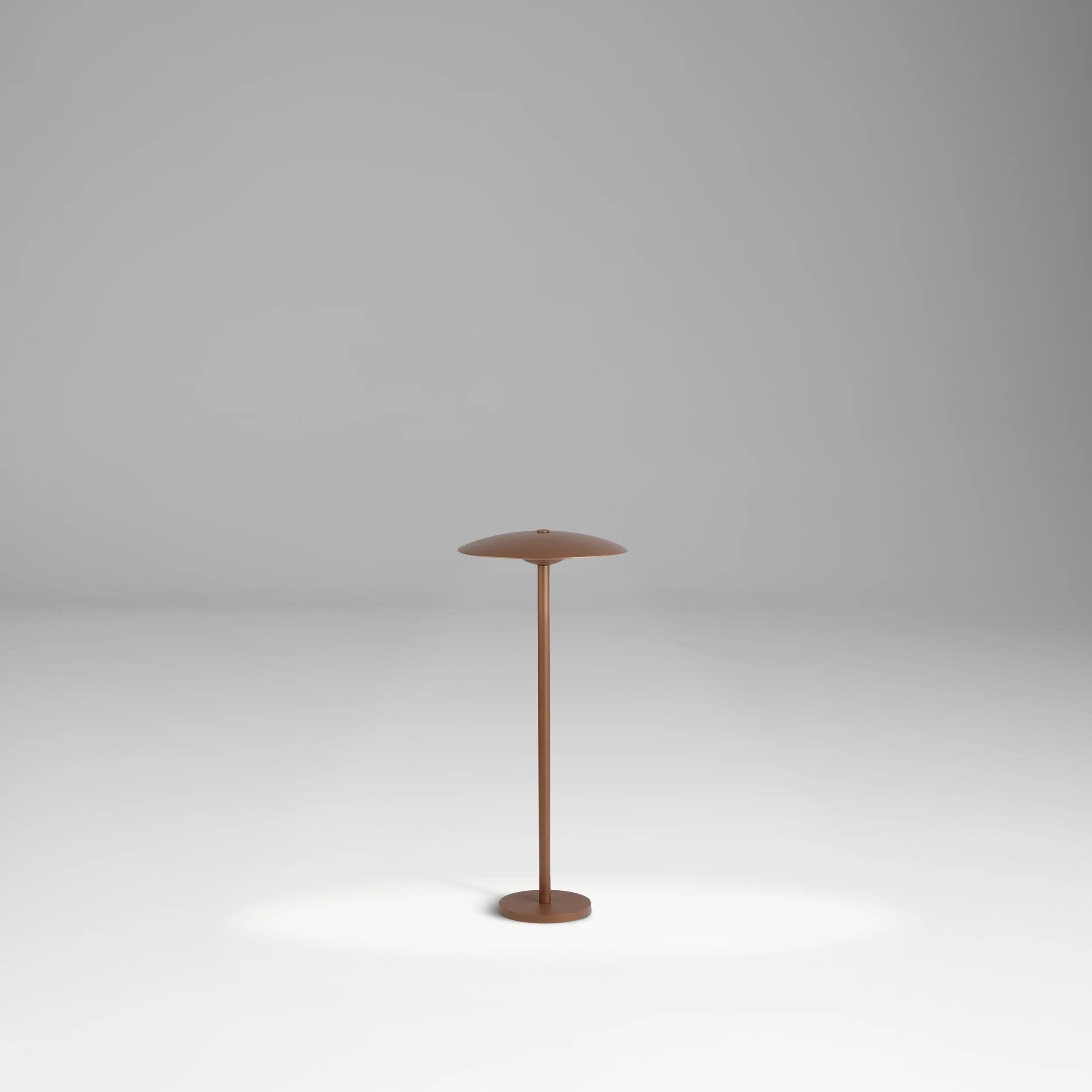 Słupek oświetleniowy GINGER rdzawobrązowy Marset Eye on Design